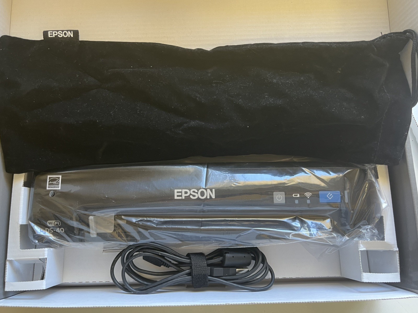 Epson WorkForce DS-40 Wireless Portable Color Document Scanner