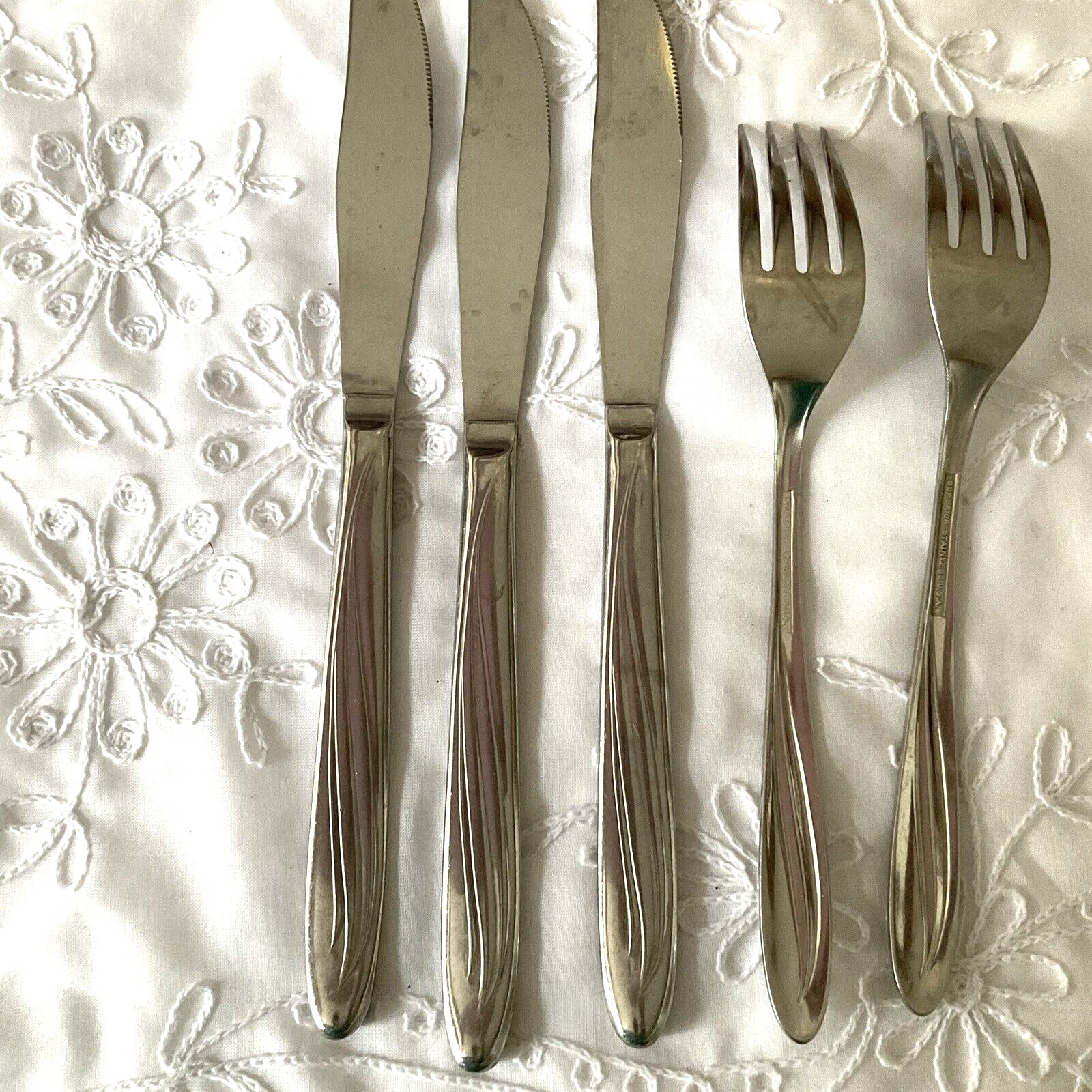 Superior Stainless USA Dynamic Lot of 5 Three Knives 2 Forks Good Condition