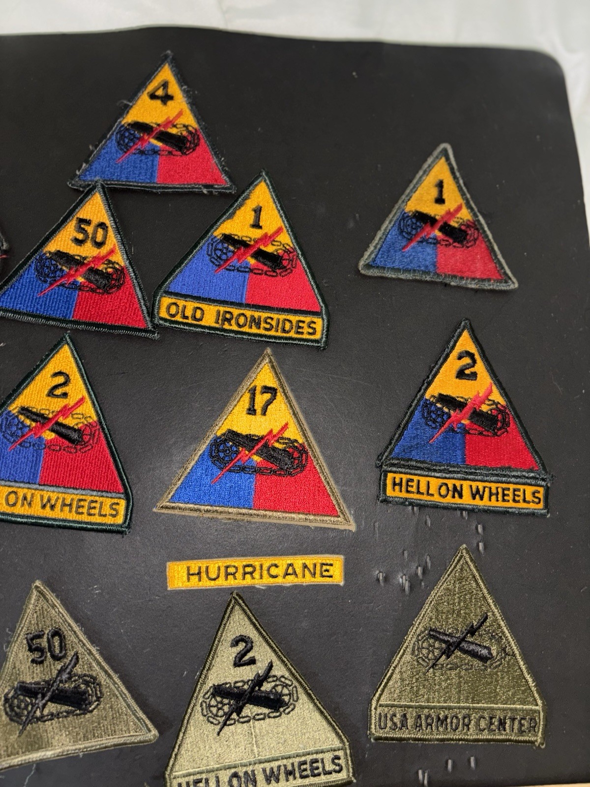 LARGE LOT OF 26 US WW2  KOREA VIETNAM  ARMORED DIVISION PATCHES & TABS