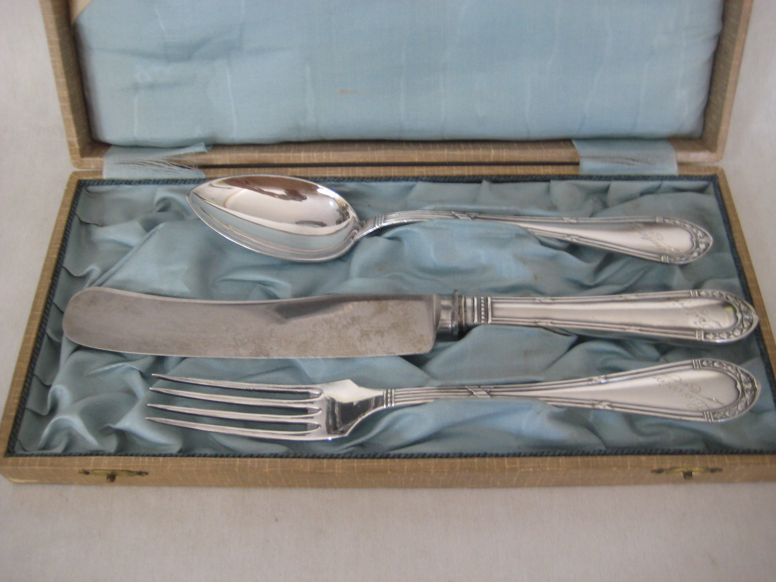 ANTIQUE HERM. FARDER JUWELIER M. GLADBACH SILVER V.S.F 90 PERSONAL FLATWARE SET