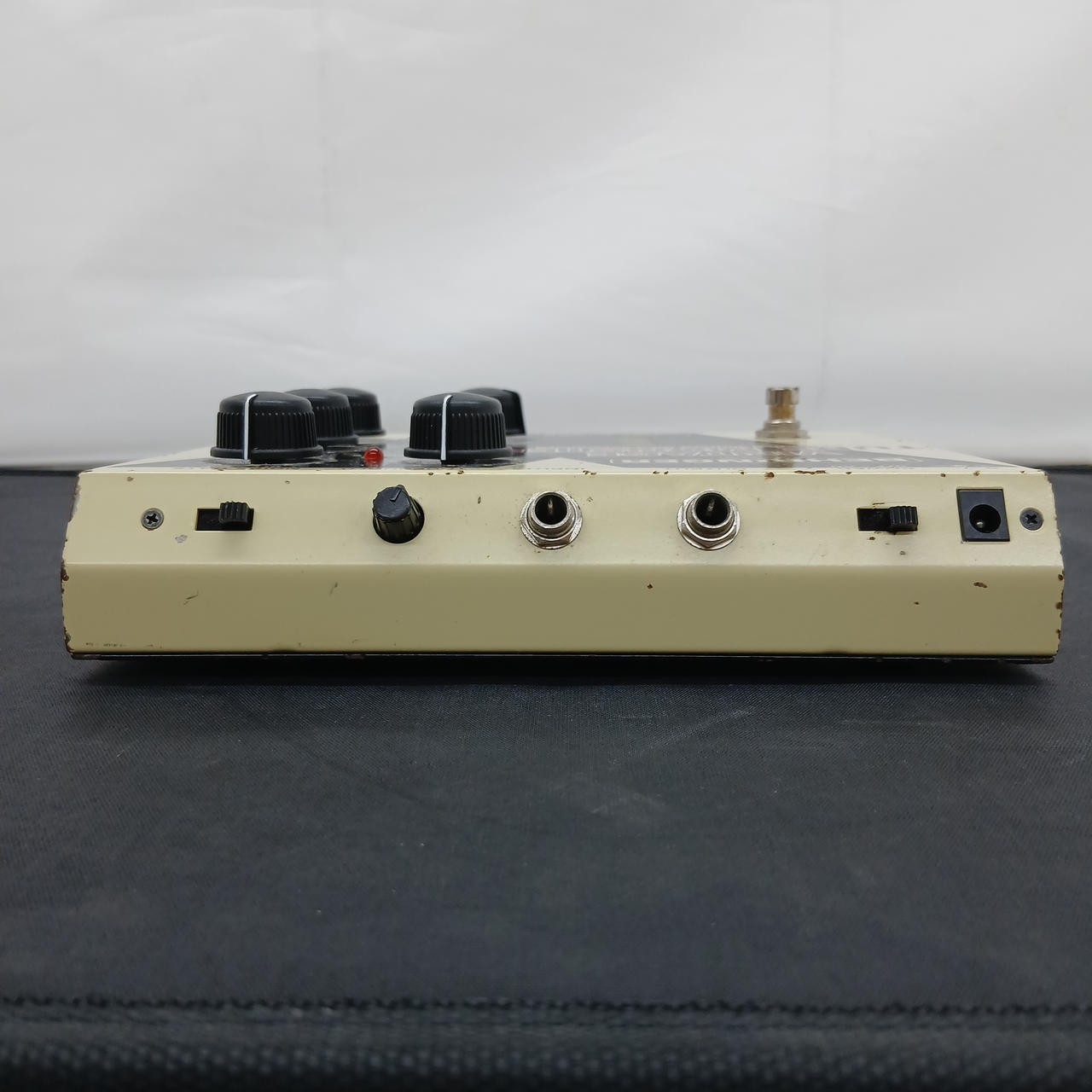 BEHRINGER Effect Pedal VT999