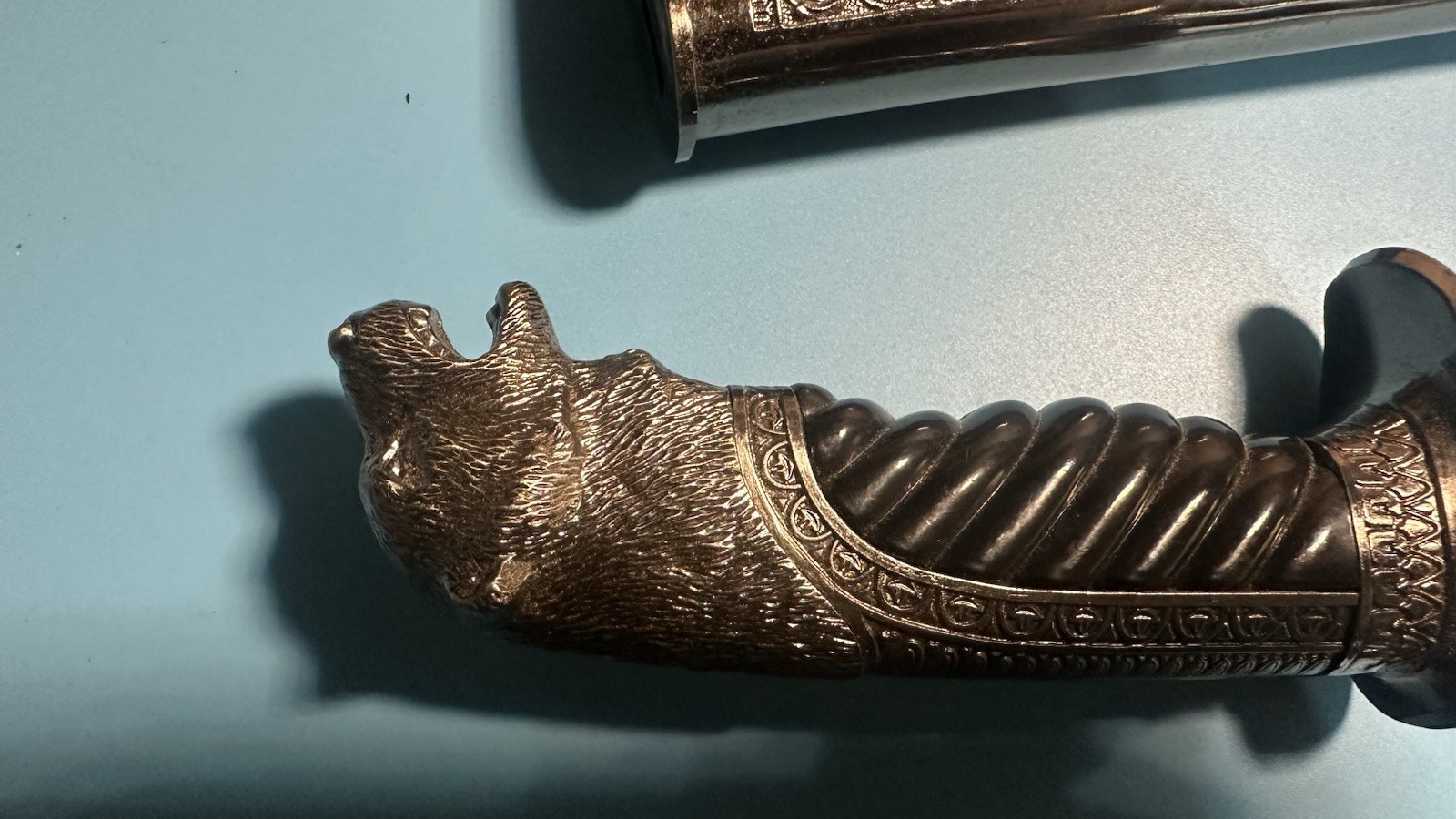 Hunting Knife with Bear Head