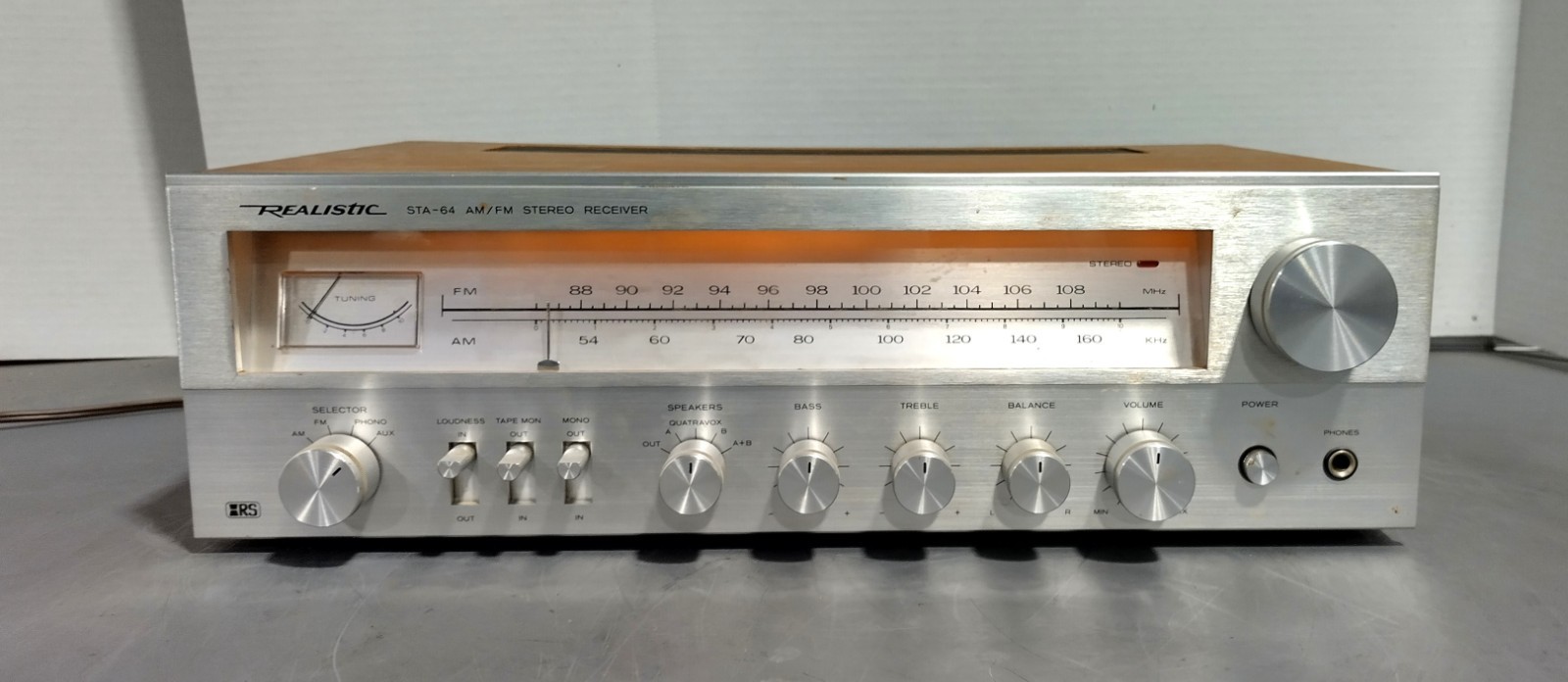 Realistic STA-64 AM/FM 16W Per Channel 8Ω Stereo Receiver - Partially Tested