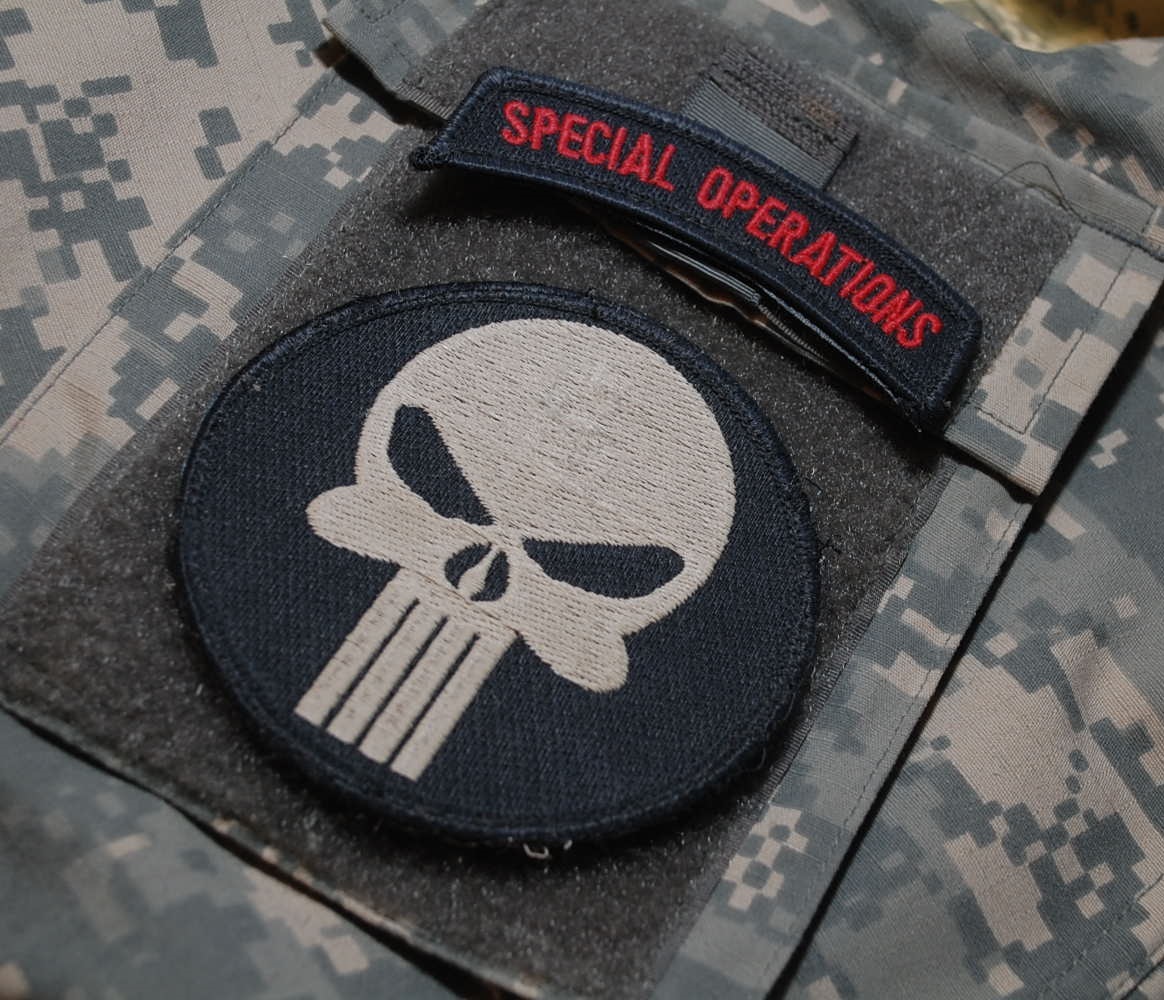 KANDAHAR WHACKER USMC GHOST FORCE RECON SSI: SUBDUED RED-EYE SKULL + SP OPS TAB