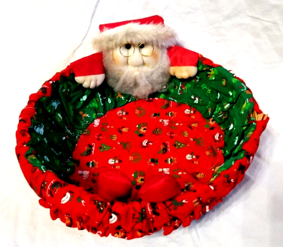 Spectacle Santa Gift Bread Basket Wicker w Xmas Red Green Holiday Cloth VTG