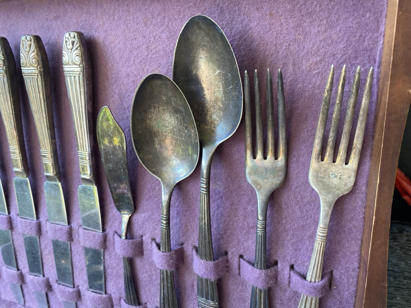 Harmony House Maytime AA+ Silverplate Flatware Set 47pc w/ Case