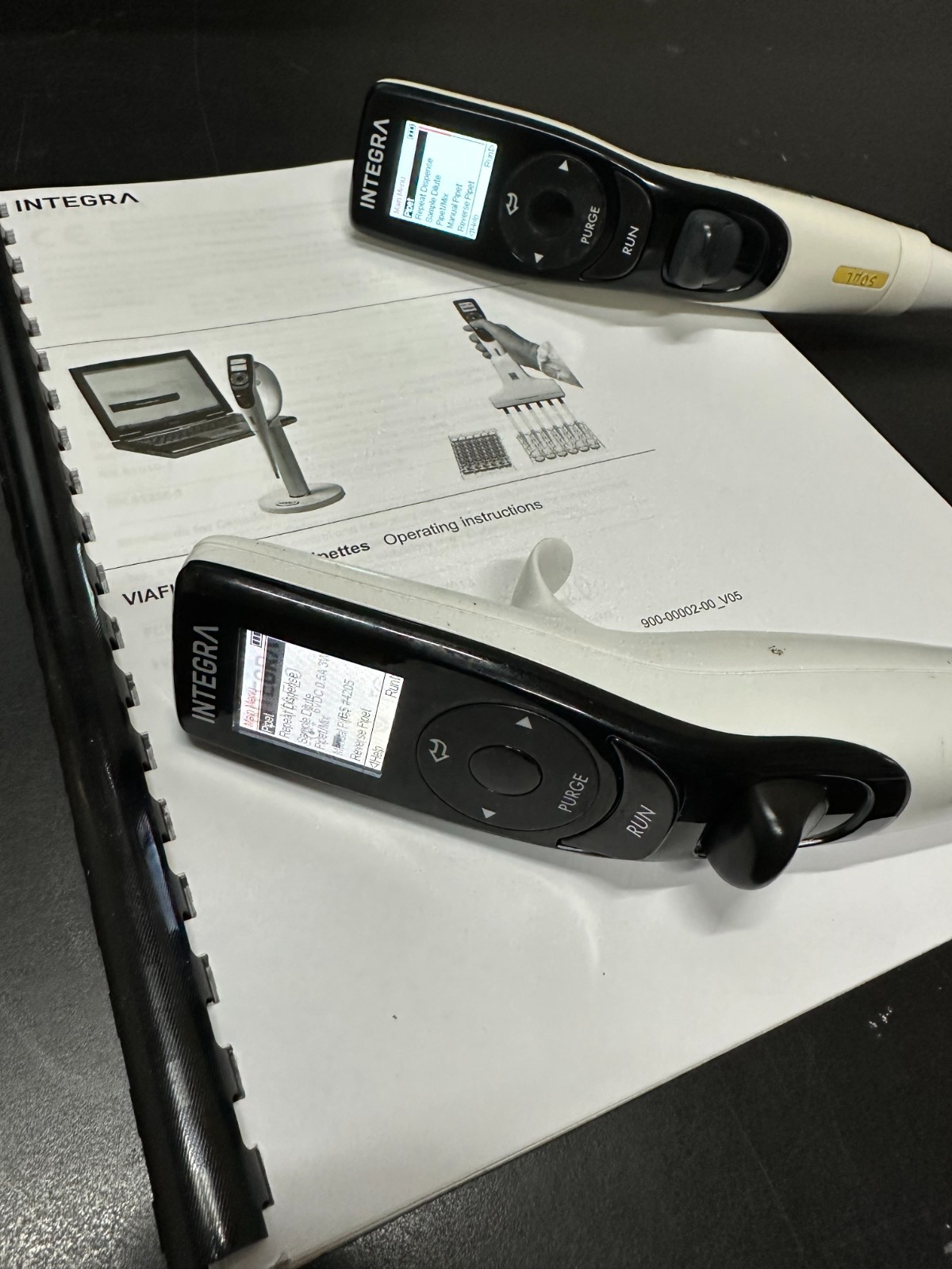 (2) INTEGRA SINGLE CHANNEL VIAFLO ELECTRONIC LAB PIPETTES 2-50µL and 50-1250µL