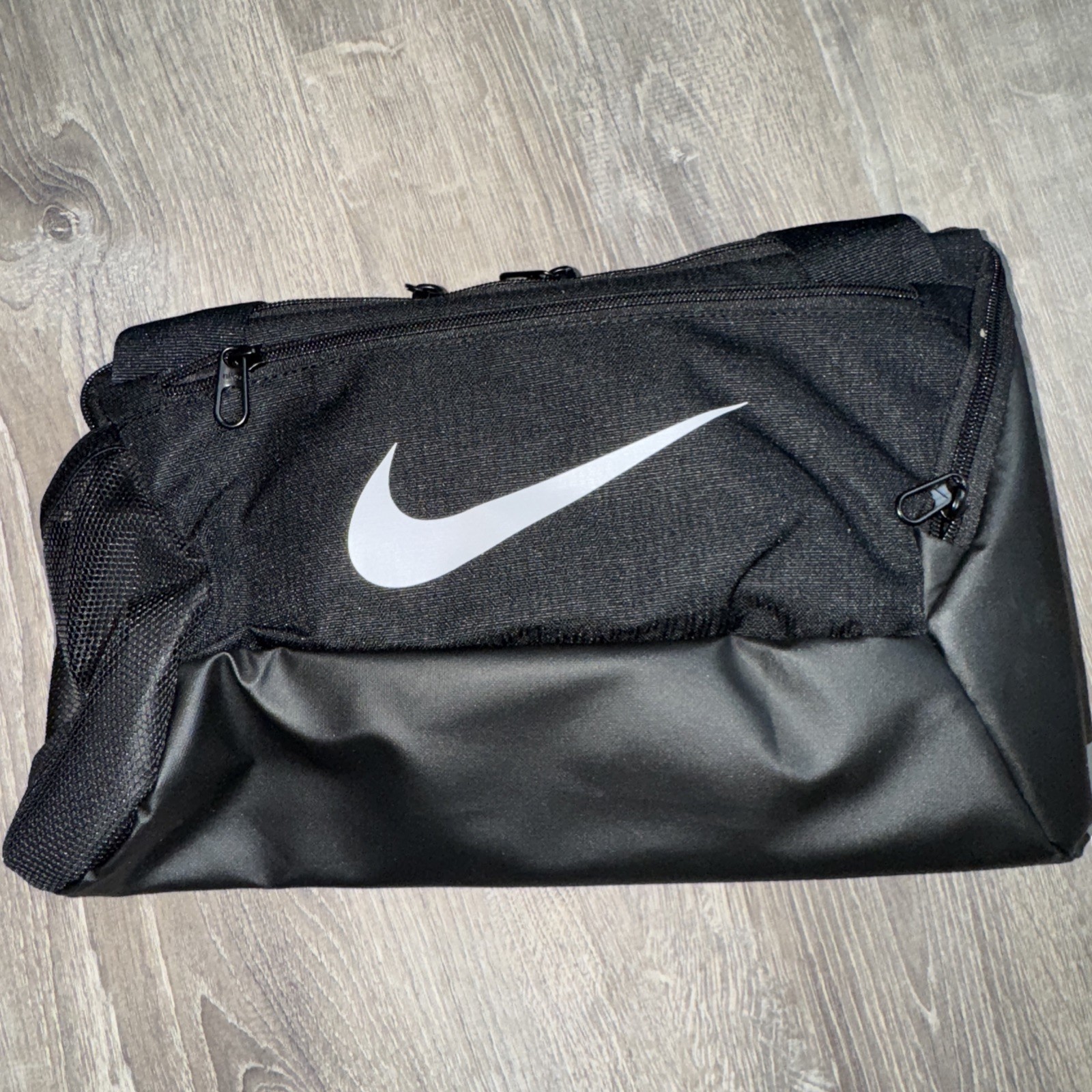 Nike Unisex XS Brasilia Mini Duffle Sports Bag Black DM3977-010