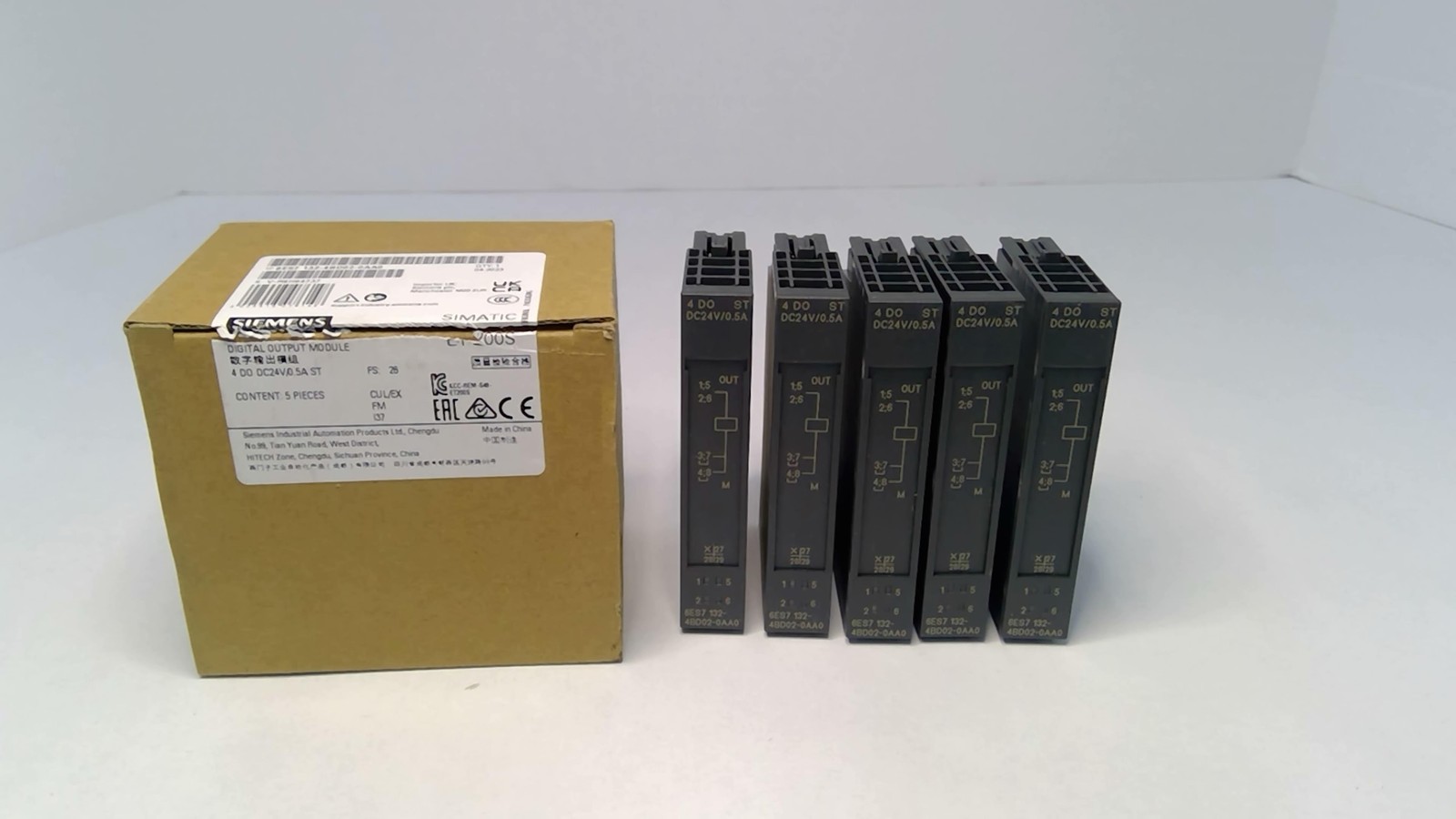 Siemens 6ES7132-4BD02-0AA0 Digital Output Module Lot Of 5