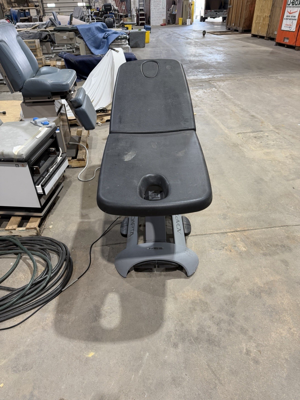 Chattanooga Group Adapta Mesa Model 3319 Treatment Table