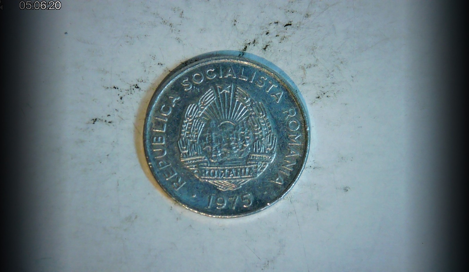 Romania 1975 15 Bani Socialist Republic of Romania (wreath / coat of arms) Coin