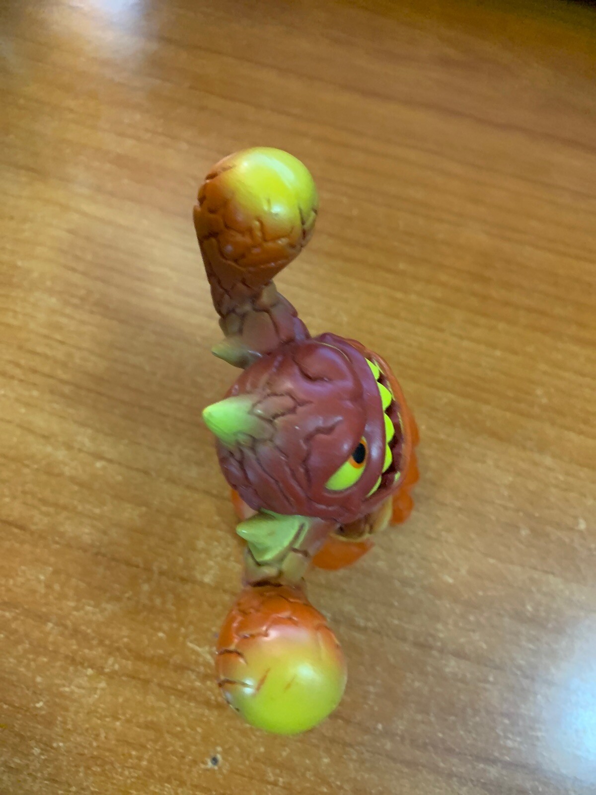 ☆ ERUPTOR LIGHTCORE ~ FIRE ELEMENT ☆ SKYLANDERS GIANTS FIGURE