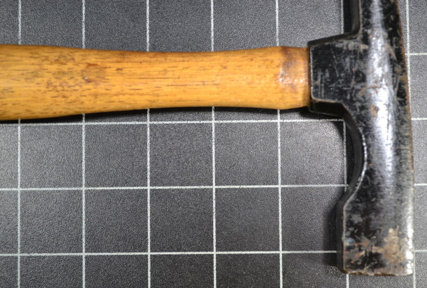 HELLER - #40B - BRICK HAMMER - ALL ORIGINAL - 1 1/2# HEAD