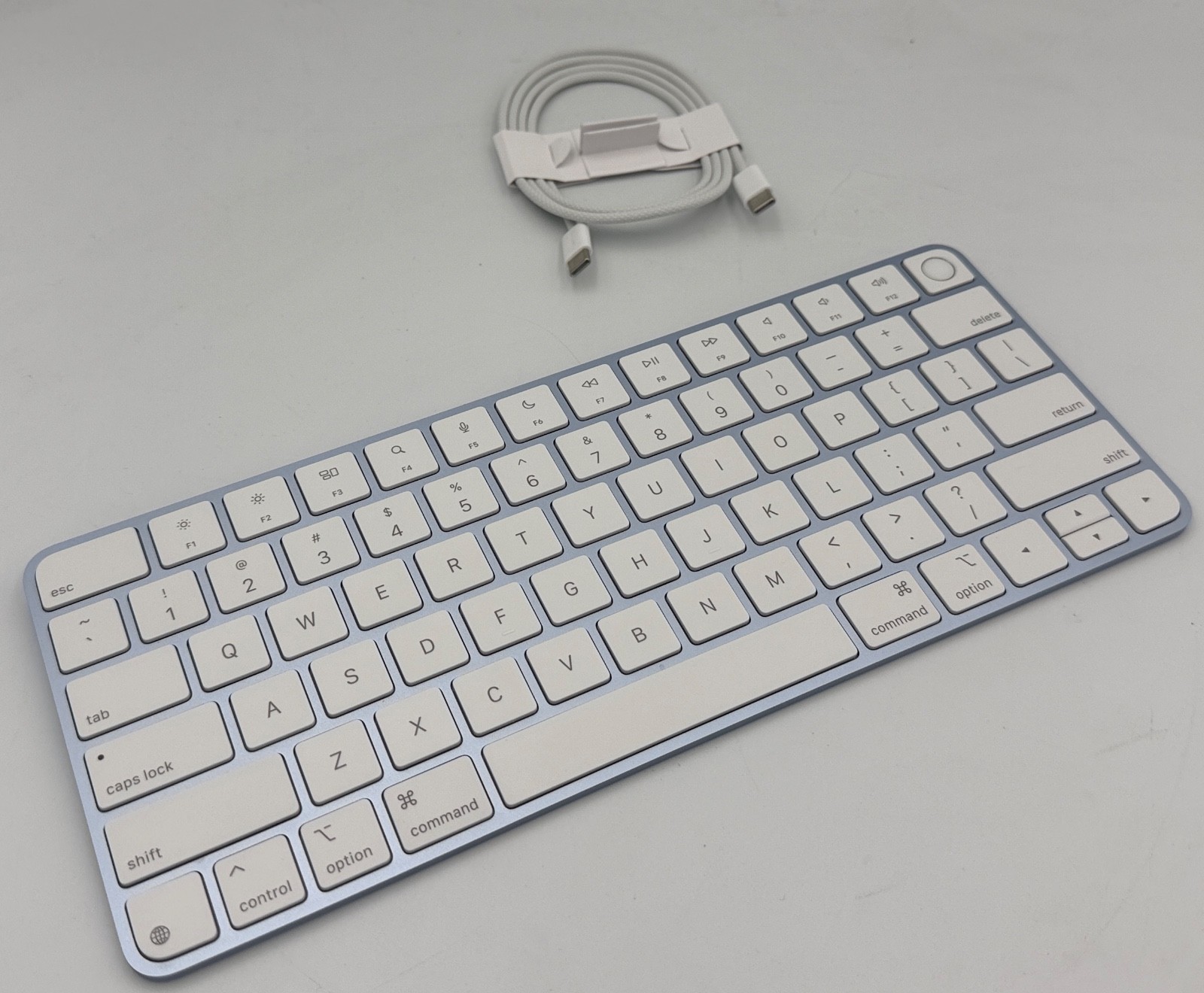 Genuine Apple Magic Keyboard with Touch ID Blue  USB-C A3118 w/Cable