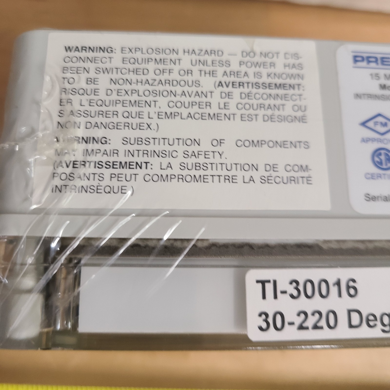 PD686 Loop-Powered NEMA 4X Intrinsically Safe & Nonincendive Digital Meter 30-22