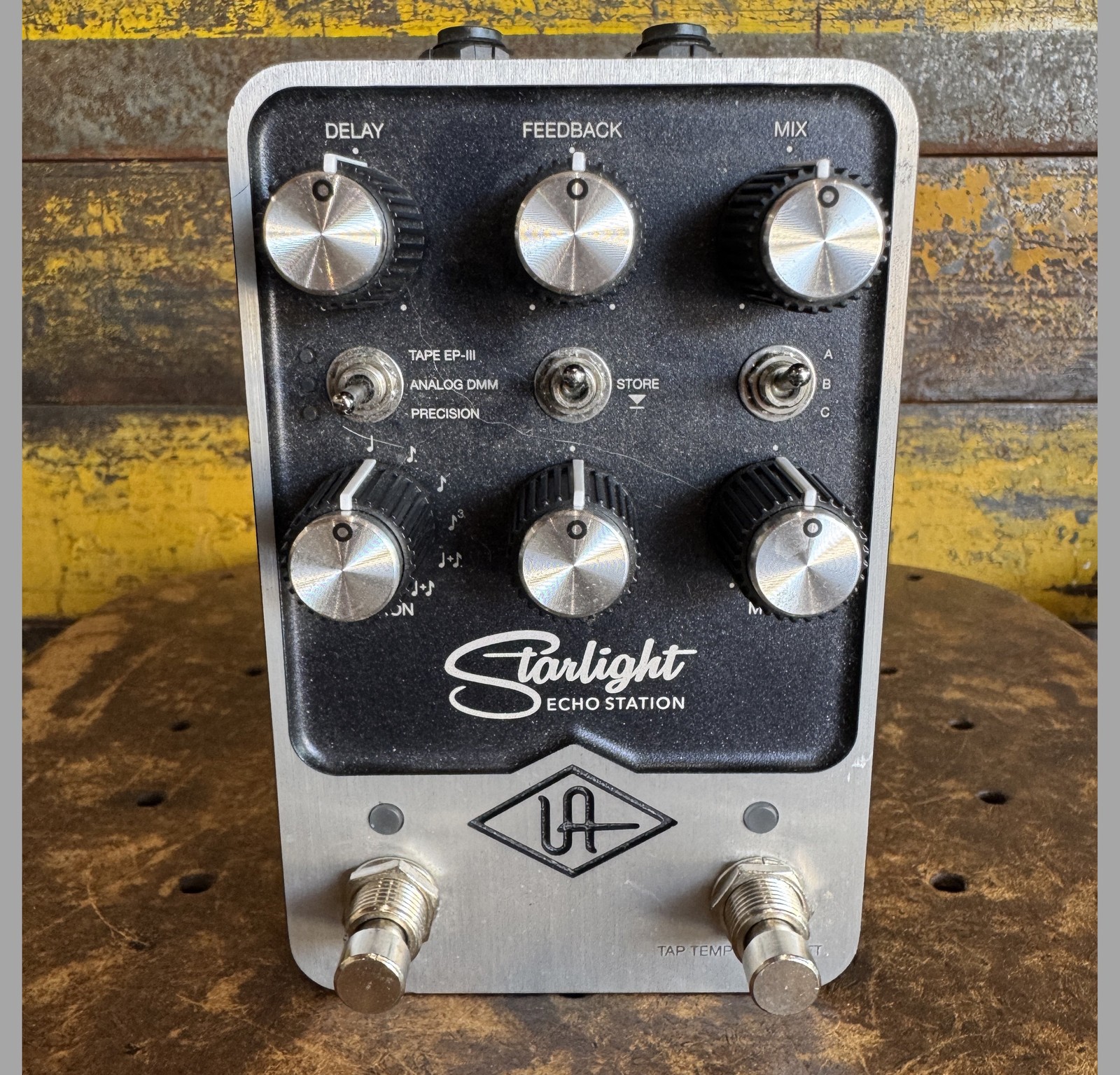 Universal Audio Starlight Echo Station