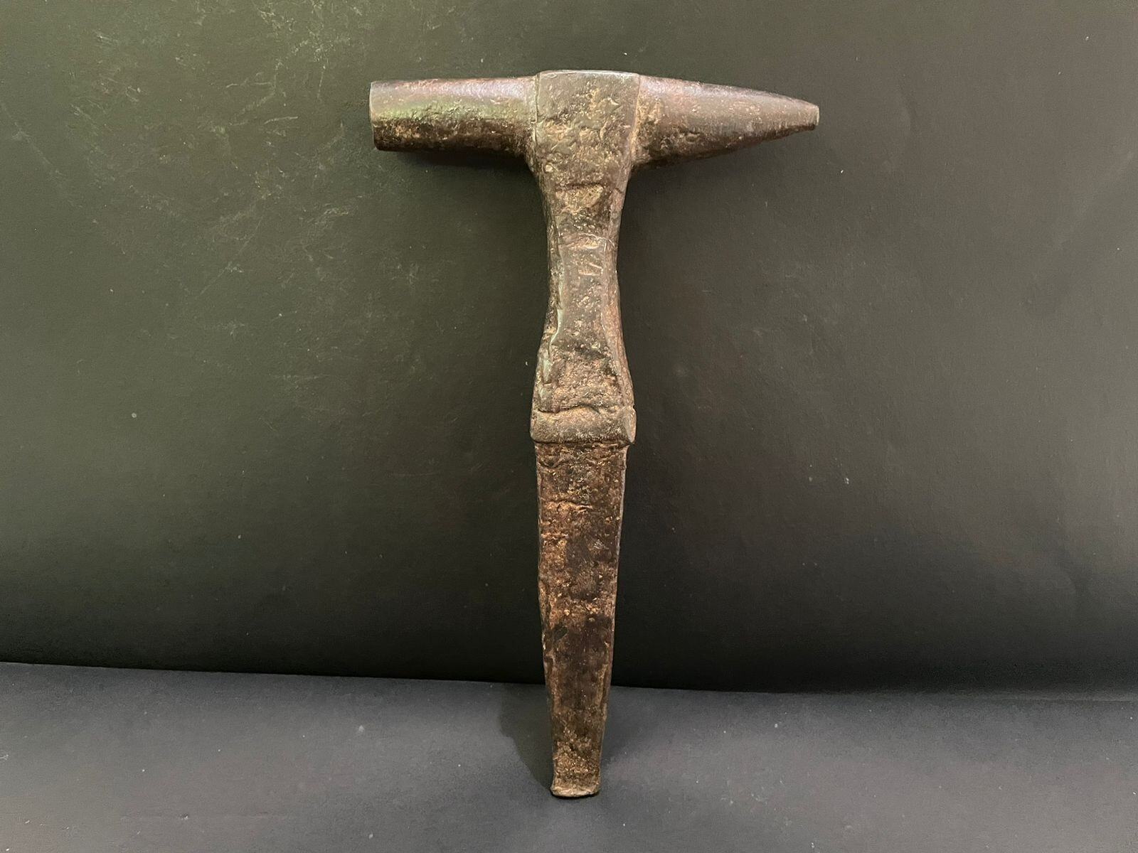 Old 19th" Vintage Hand Carved Stake Blacksmith's Rustic Iron Horned Anvil