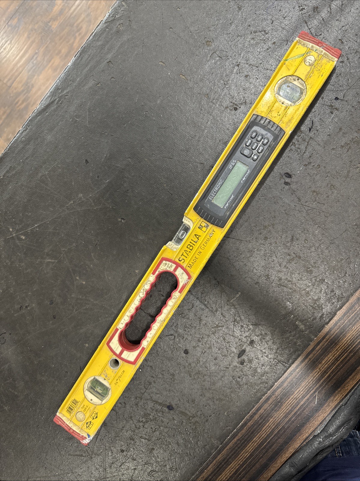 Stabila Type 196-2 Electronic Digital Spirit Level 24"