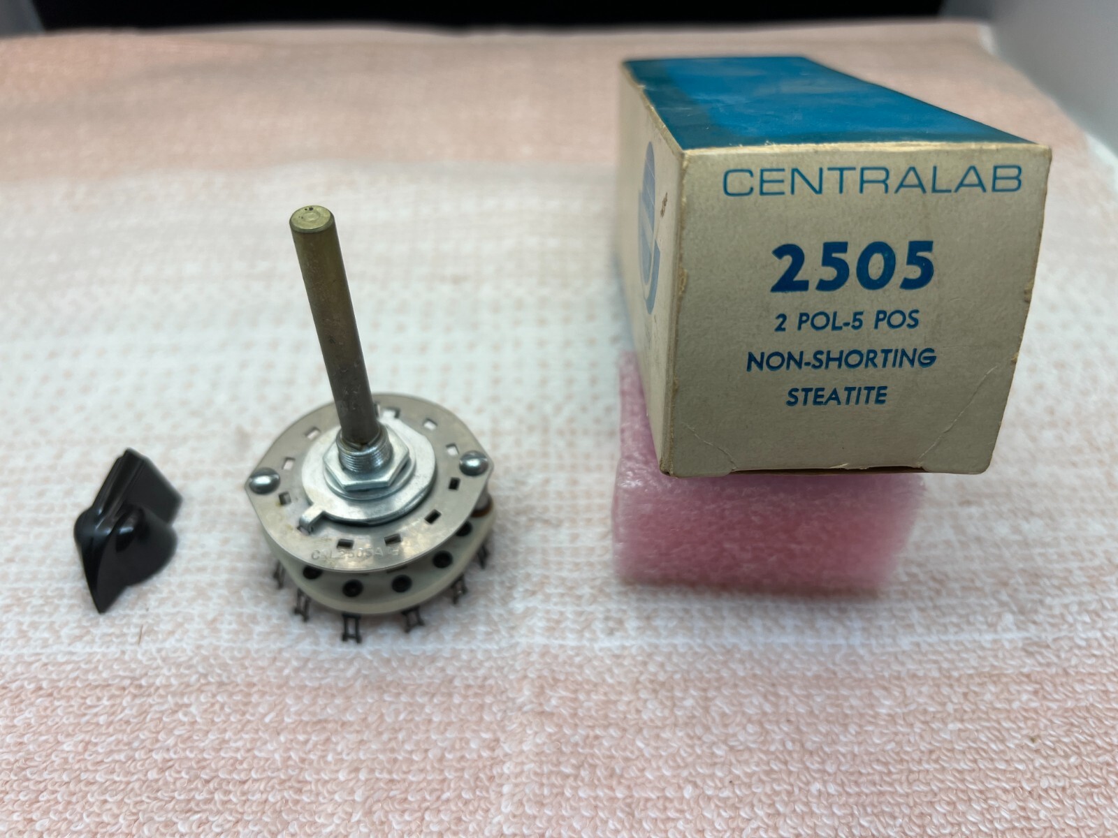 NEW, CENTRALAB 2505 ROTARY SWITCH NON-SHORTING 2-POL 5-POS  Fast Tracked Ship!