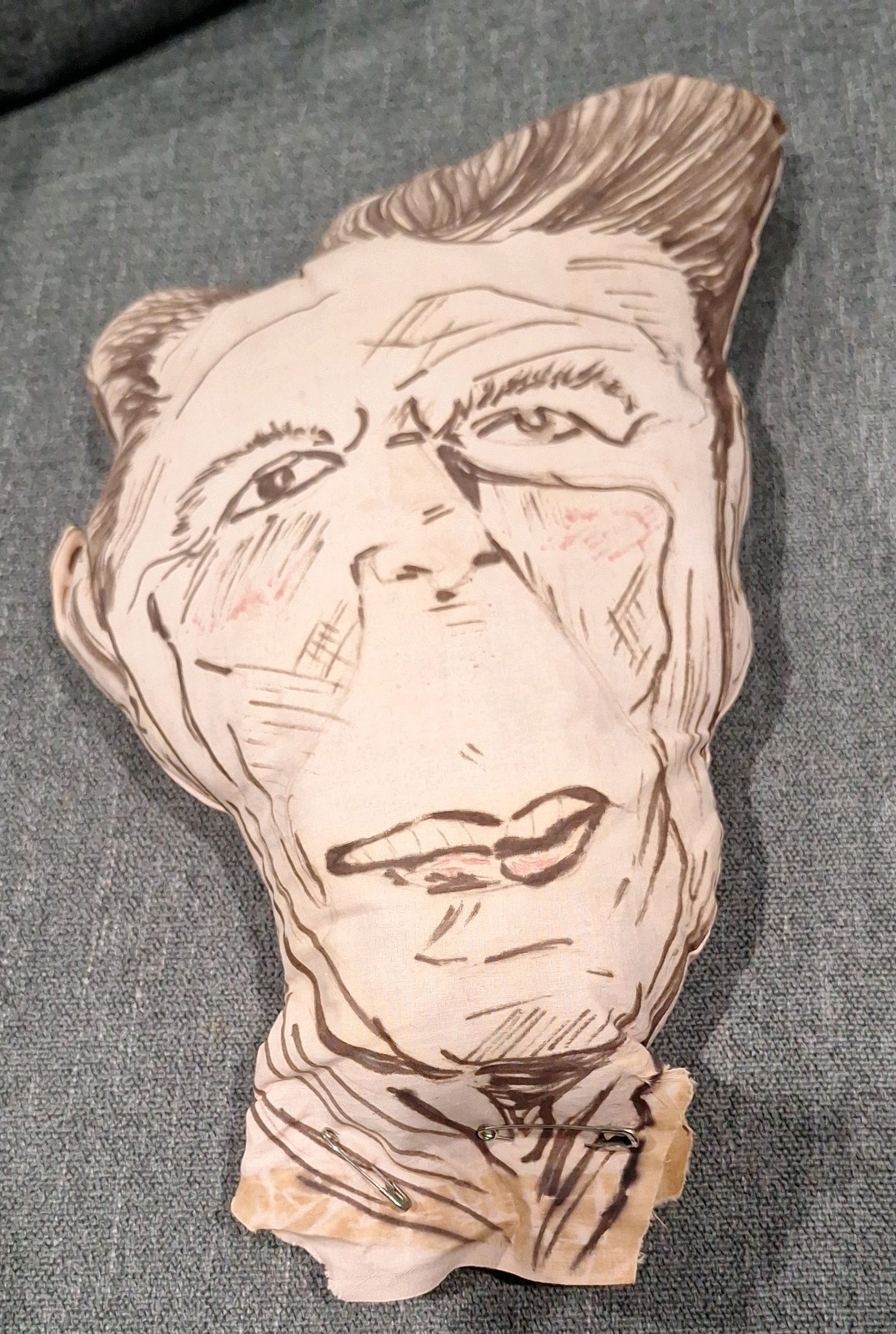 President Ronald Reagan Handrawn Pillow signed Claire Leary 1980 caricature
