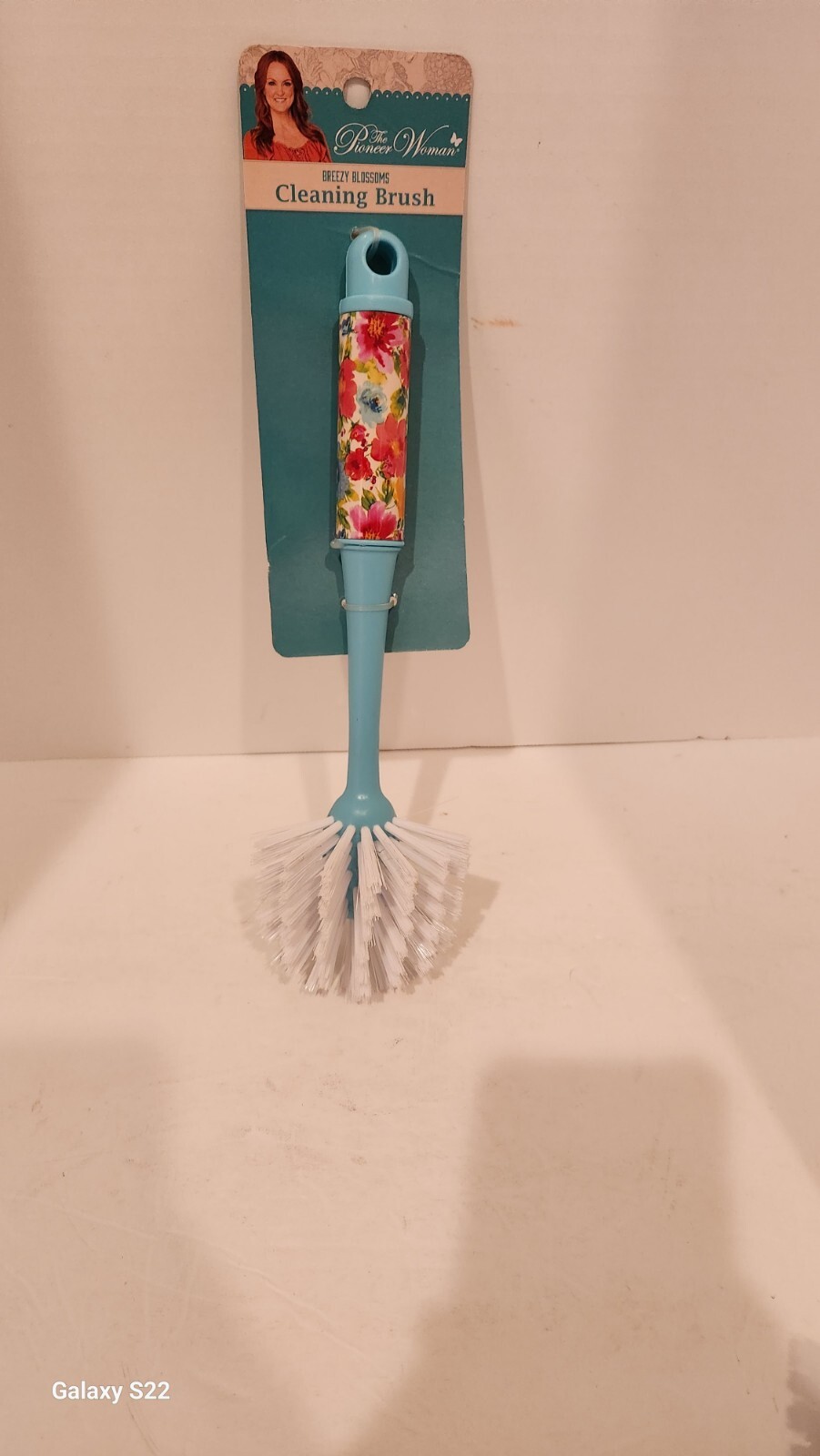 Brand New Pioneer Woman Breezy Blossoms Cleaning Brush!