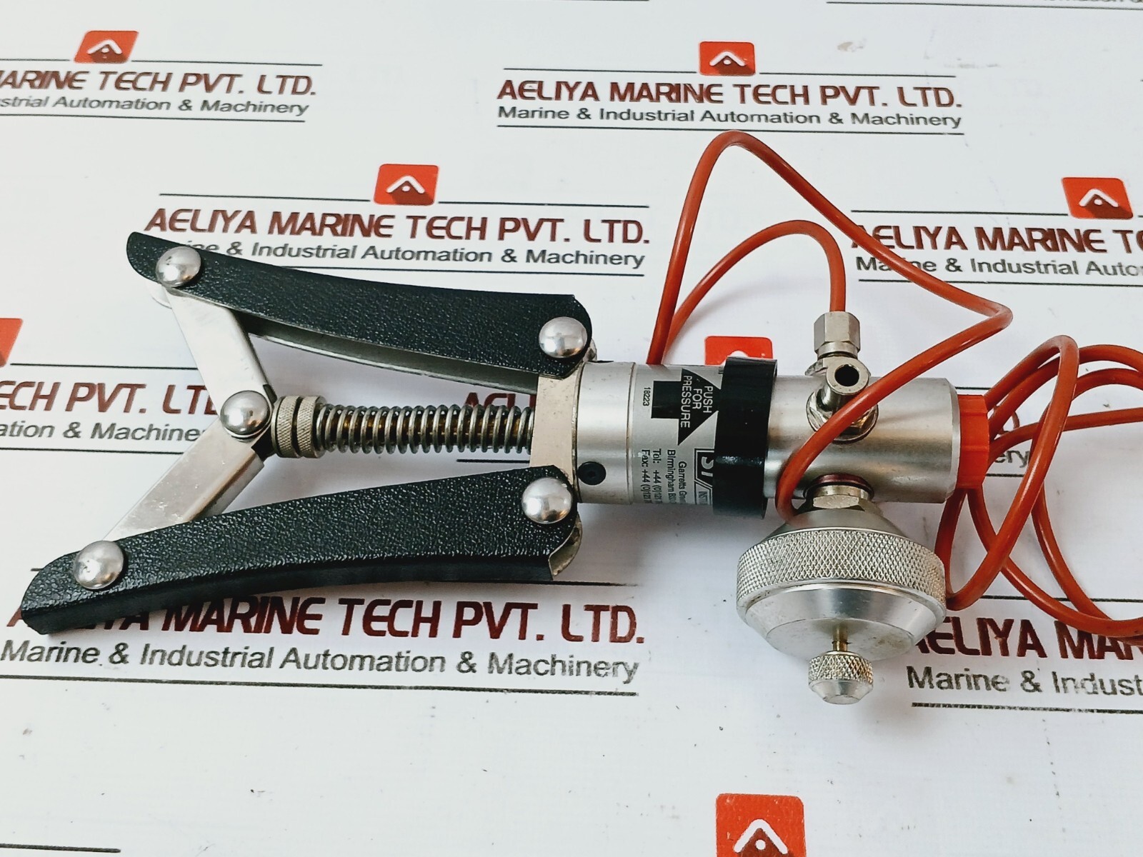 Si Pressure Instruments TPI Hand Held Test Pump Kit Max 25 Bar / 360 PSI