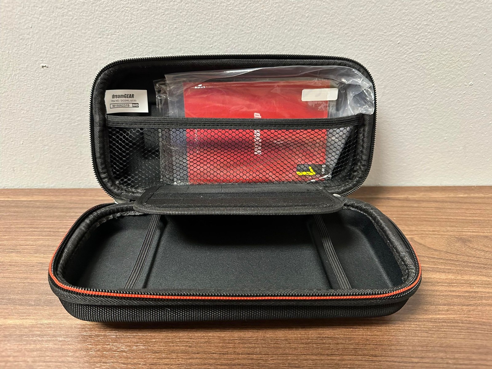 Dreamgear Nintendo Switch Lite Deluxe Carrying Case Very Good 0E
