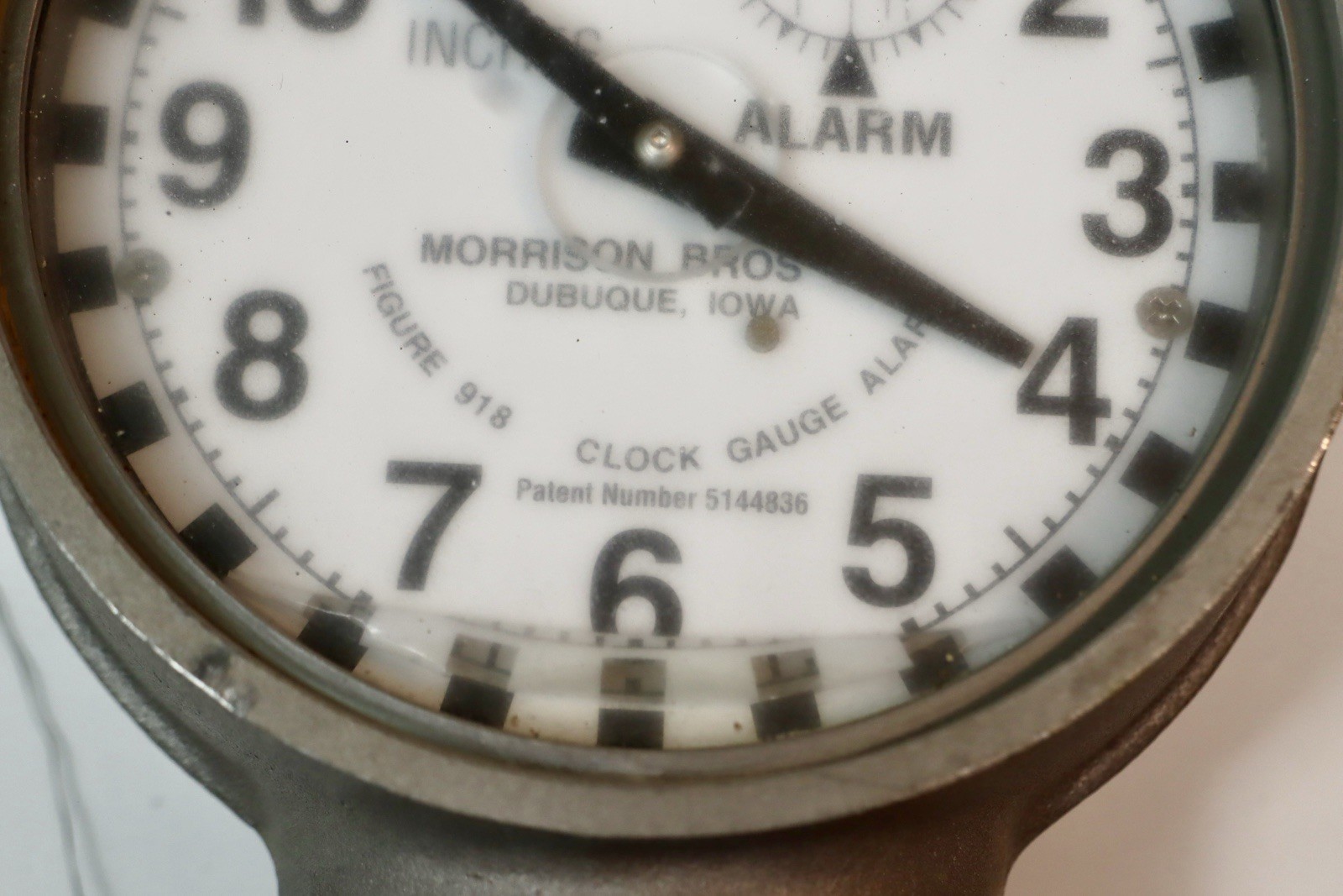 Morrison Bros 918 Series 2" NPT Clock Gauge Alarm, UNKNOWN CONDITION