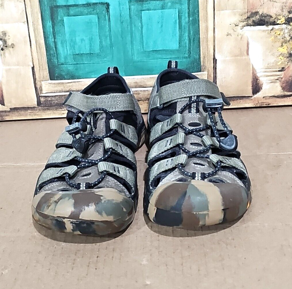 Keen Washable Camoflauge Sandals Size 5 Hiking Sandals Washable