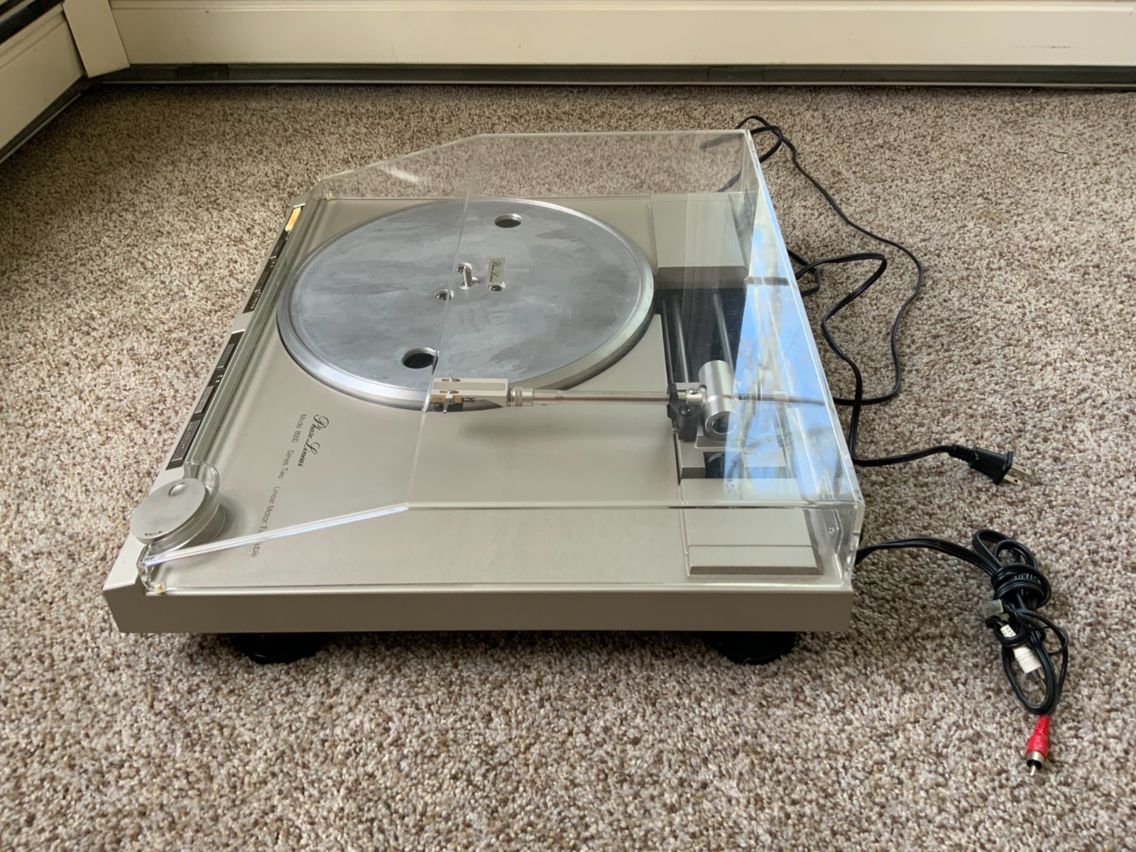 Phase Linear Model 8000 Linear Motor Turntable Series 2 - Untested - Powers On!