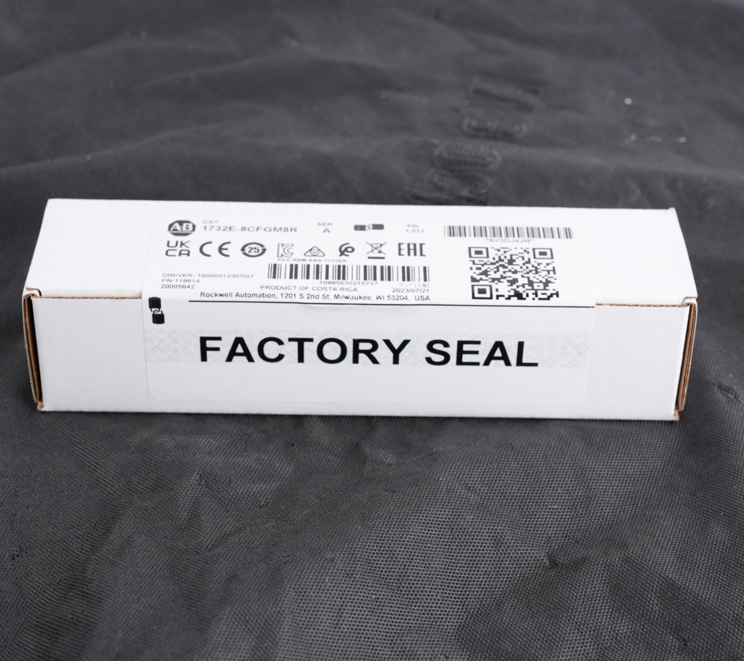 Allen Bradley 1732E-8CFGM8R /A ArmorBlock Output Module Sealed Surplus