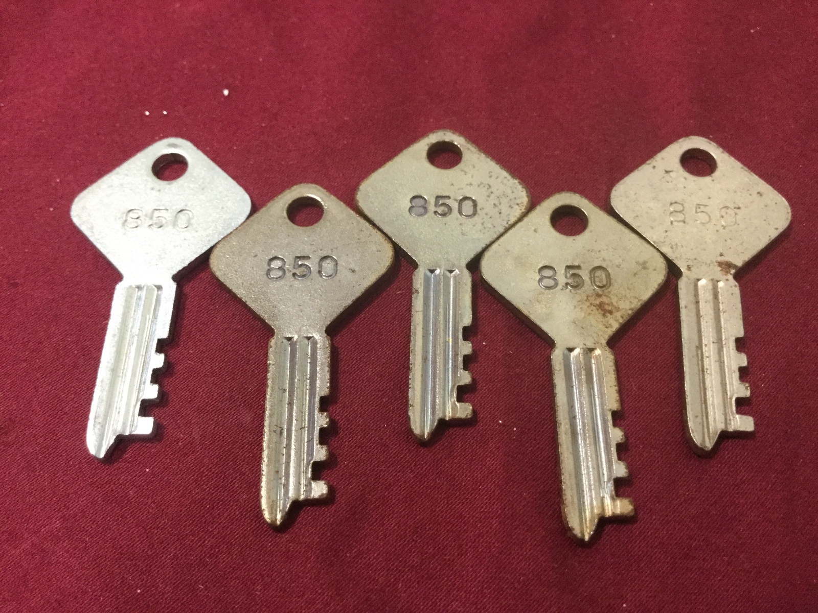 Eagle Aftermarket 850 Pre-cut Luggage Keys, Set of 5 - Locksmith