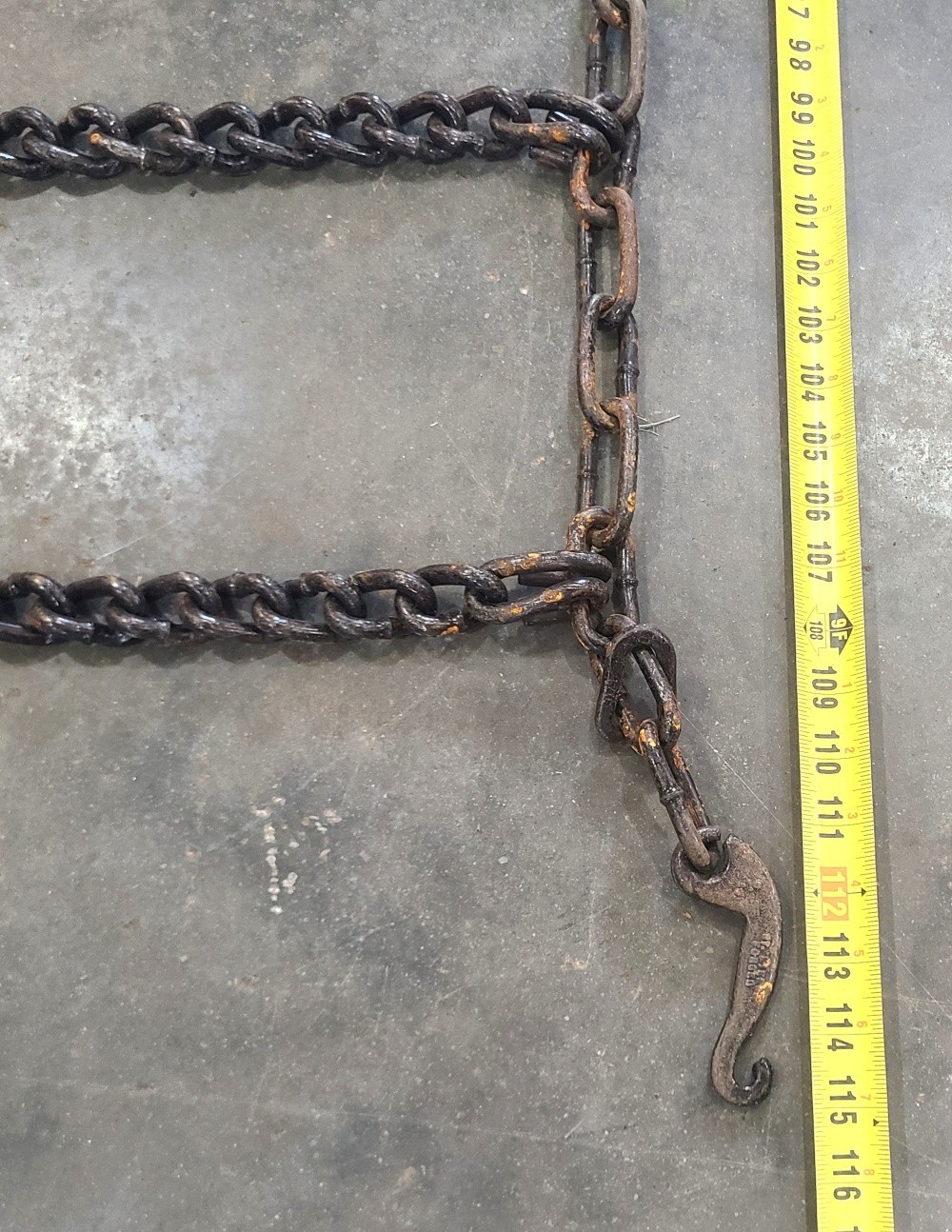 10.00 x 24 Tire Chain 4 Link