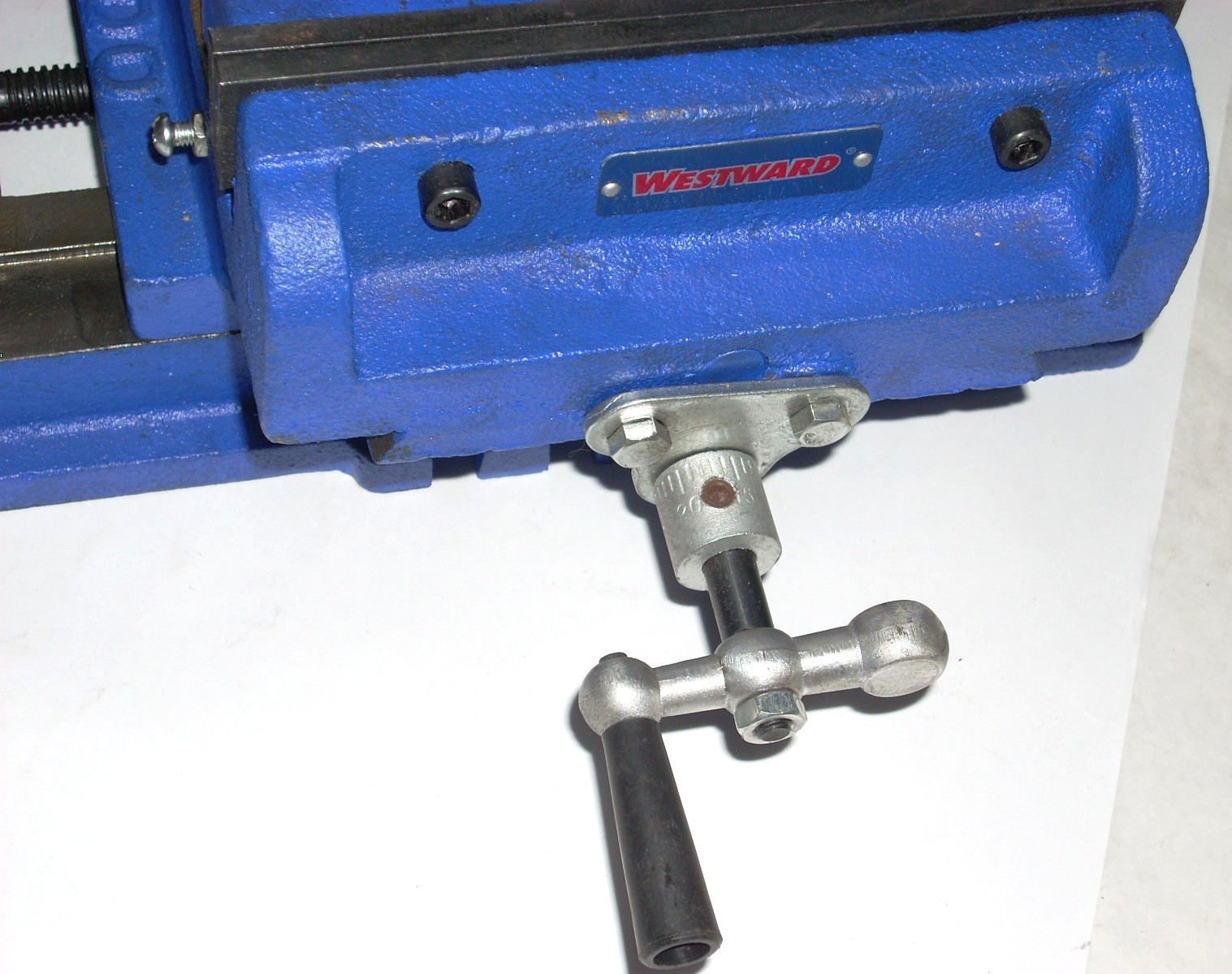 Westward Cross Slide Machine Vise 7 7/8" W Jaw x 1 7/8" D Throat x 6.6875" H