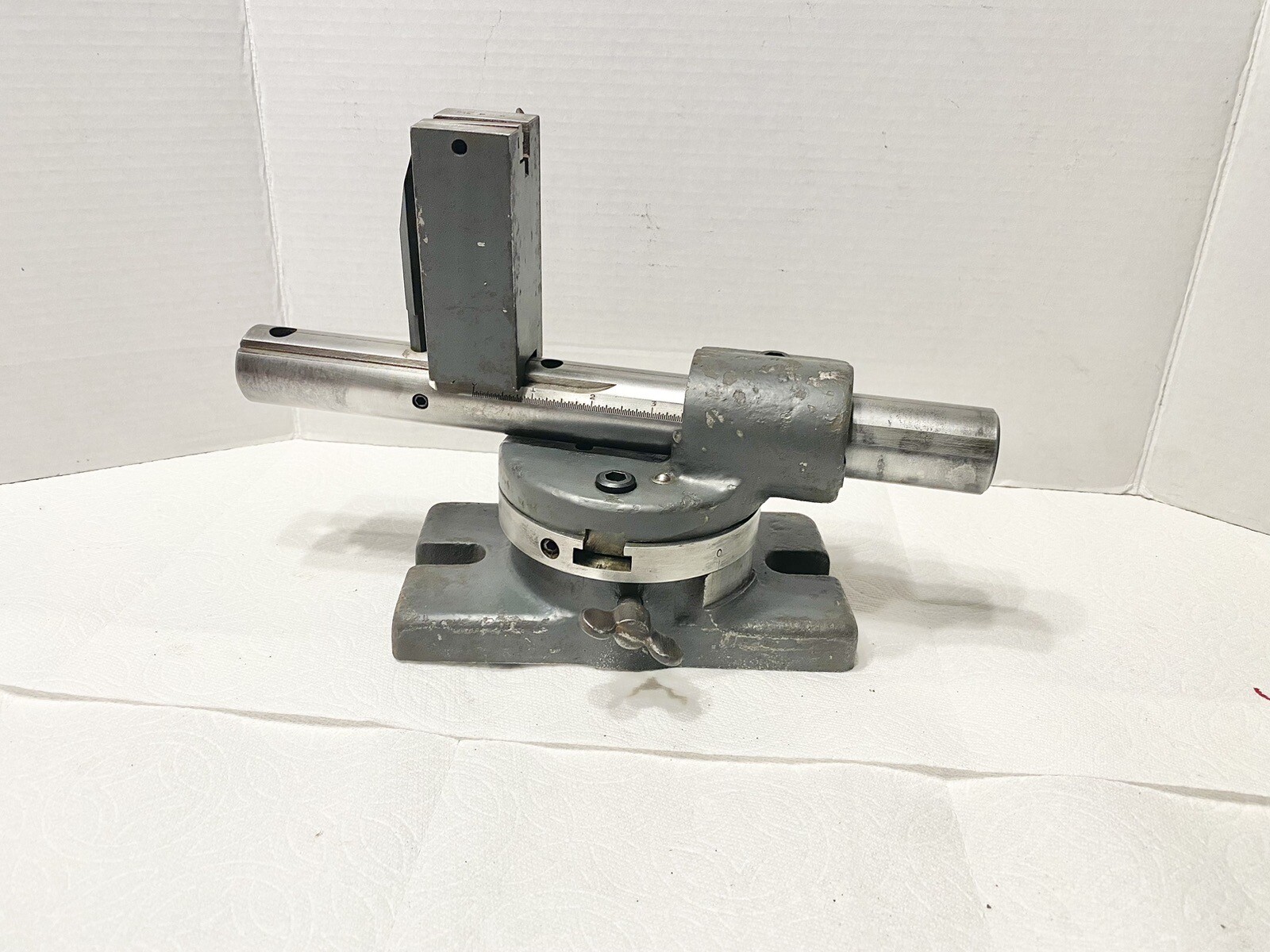 GEOMETRIC STYLE "E" THREAD CHASER GRINDING FIXTURE