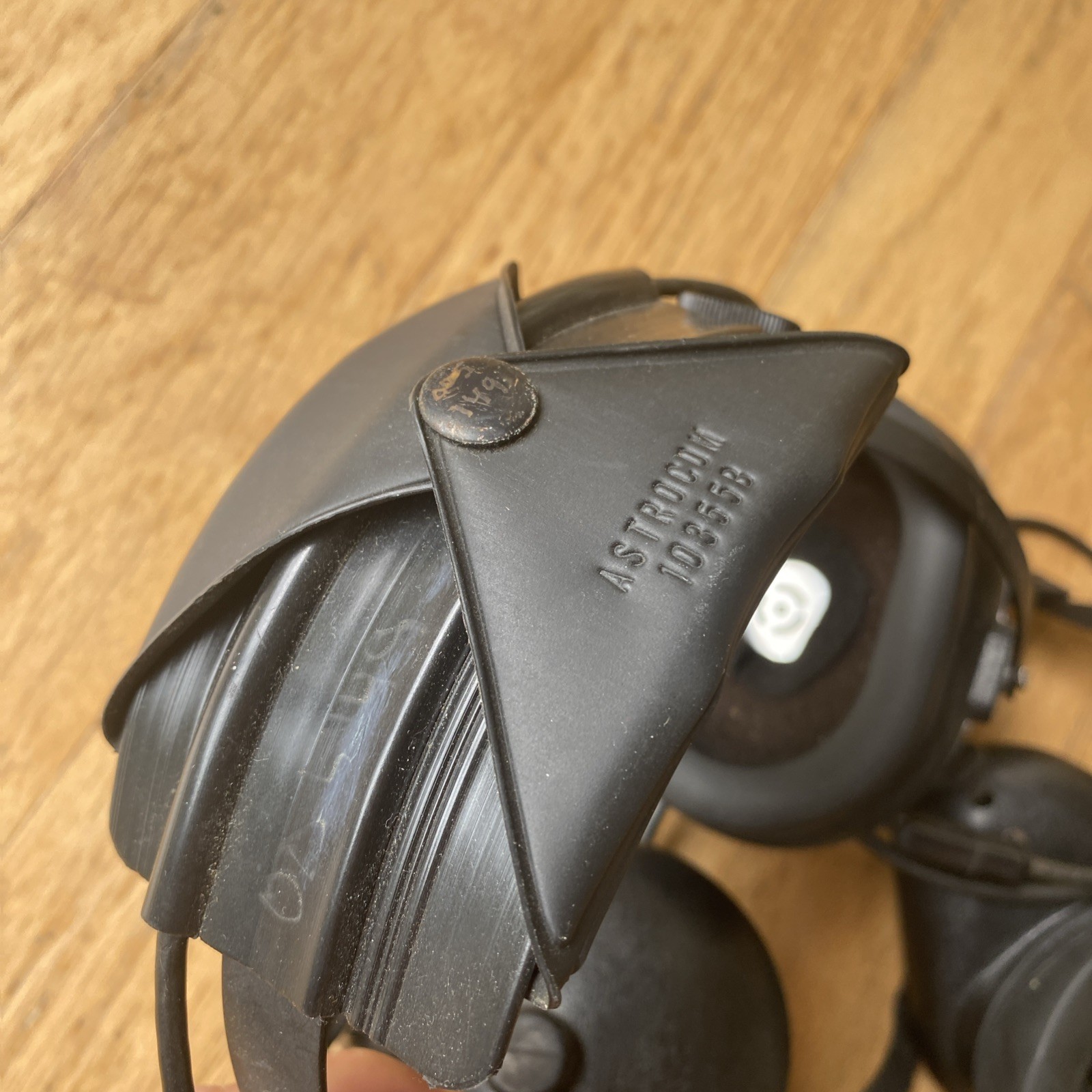 vintage Astrocom 10355B headset communicator w/microphone Flight Gear