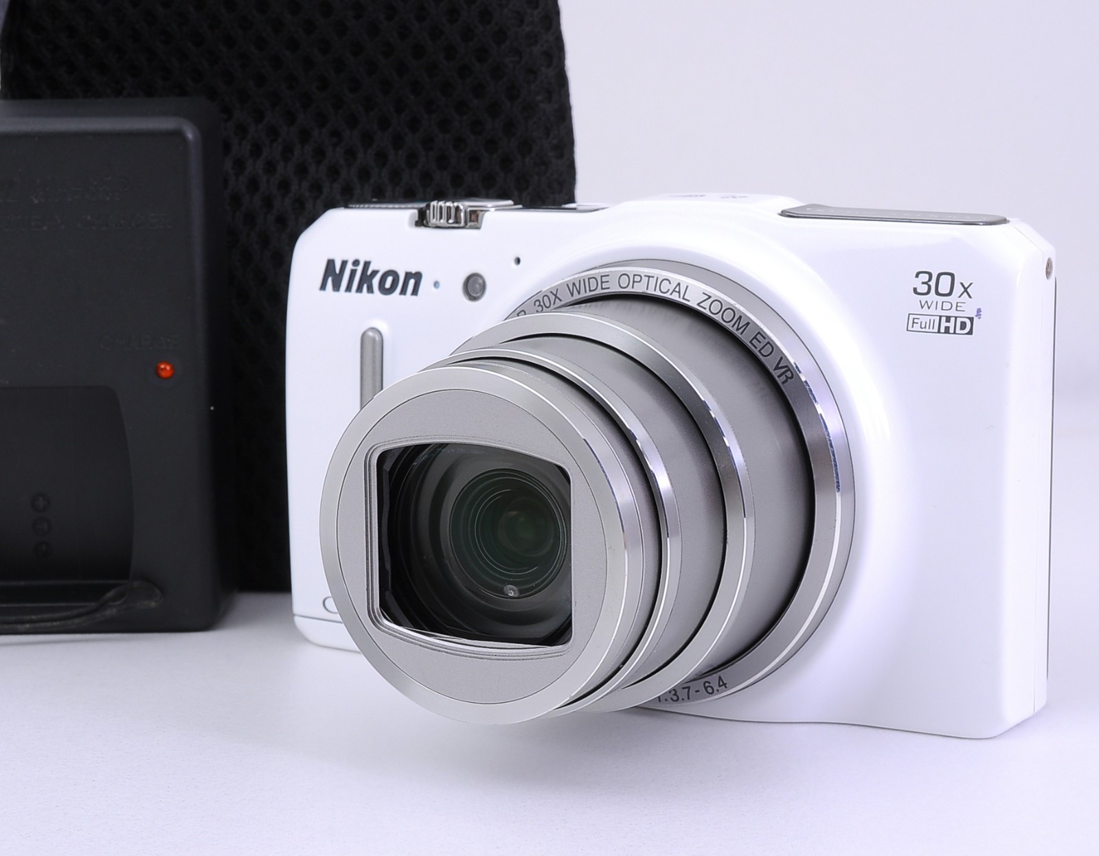 [N MINT] Nikon COOLPIX S9700 White 16.0MP 30x Digital Camera from Japan 2122