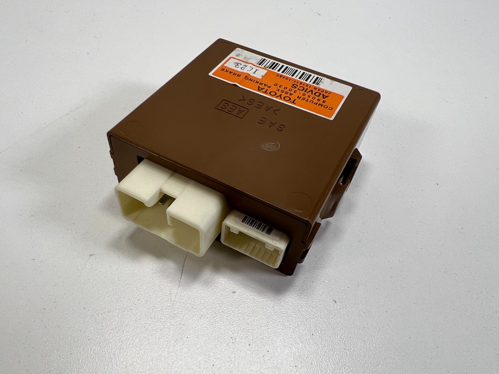 2013-2015 LEXUS GS 350 PARKING BRAKE MODULE COMPUTER ACTUATOR OEM