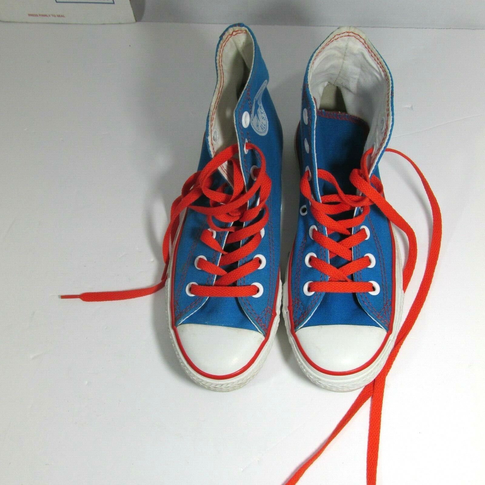 Converse Shoes Size 5 Rare color