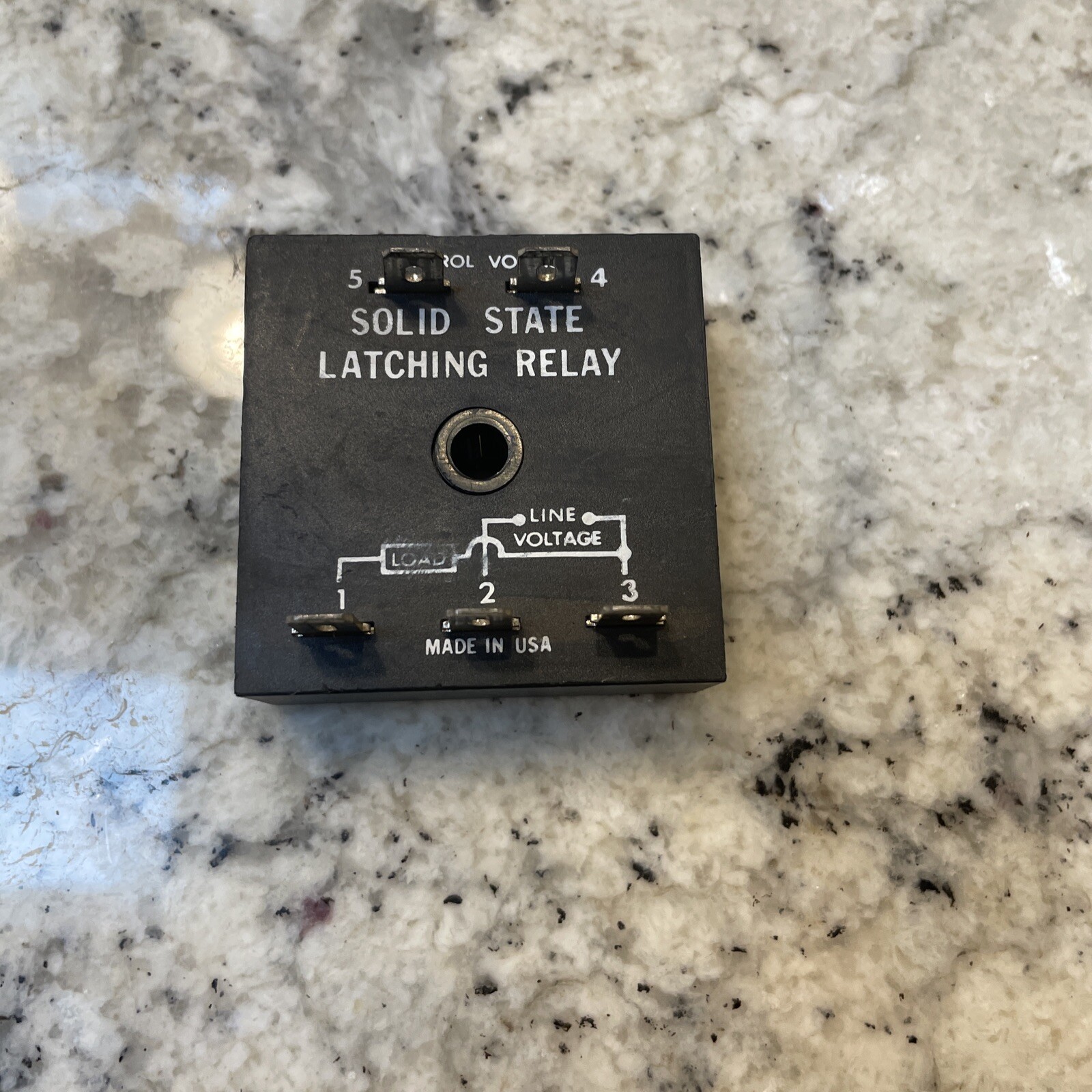 SSAC NIF1B1A4 SOLID STATE LATCHING RELAY