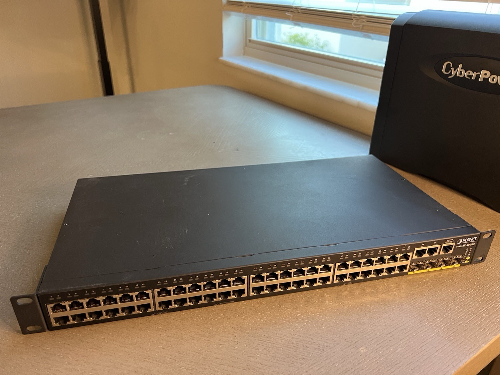 Planet WGSW-50040 50-Port 4-Port SFP Managed Gigabit Switch