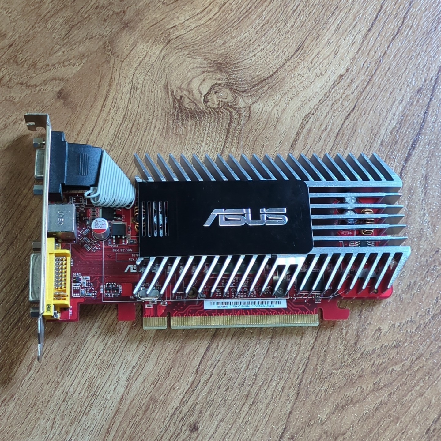 ASUS EAH3450/HTP/256M Radeon HD 3450 256MB GDDR2 Graphics Card