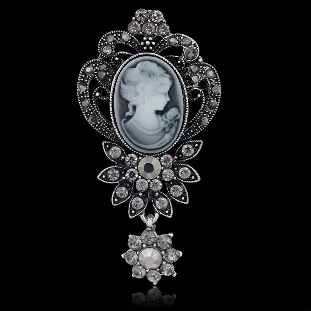 Elegant Victorian Vintage Court Style Cameo Brooch Pin Portrait Mother’s DayGift