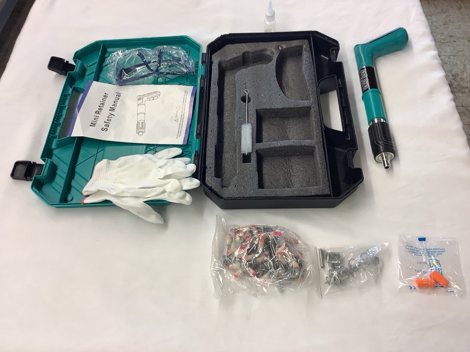Handheld Concrete Steel Nail Gun Rivet Tool