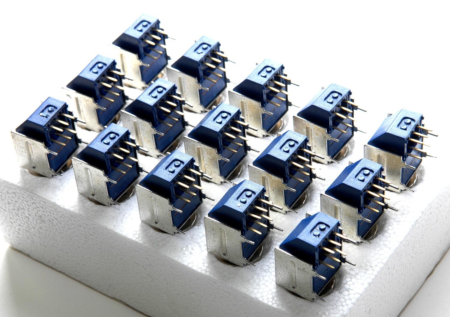 (2) AlcoSwitch 10 Position Rotary Switch BCD Complement Output, Right Angle NEW.