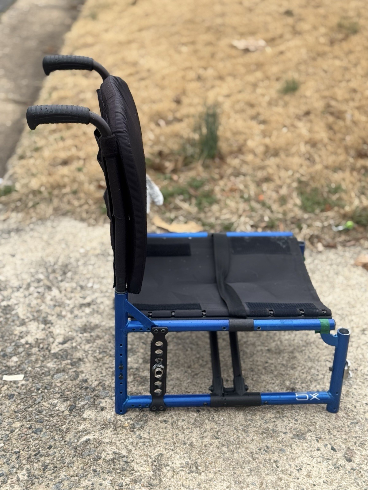 KI mobility Catalyst 5VX folding wheelchair Frame 18” W x 18” D - Blue