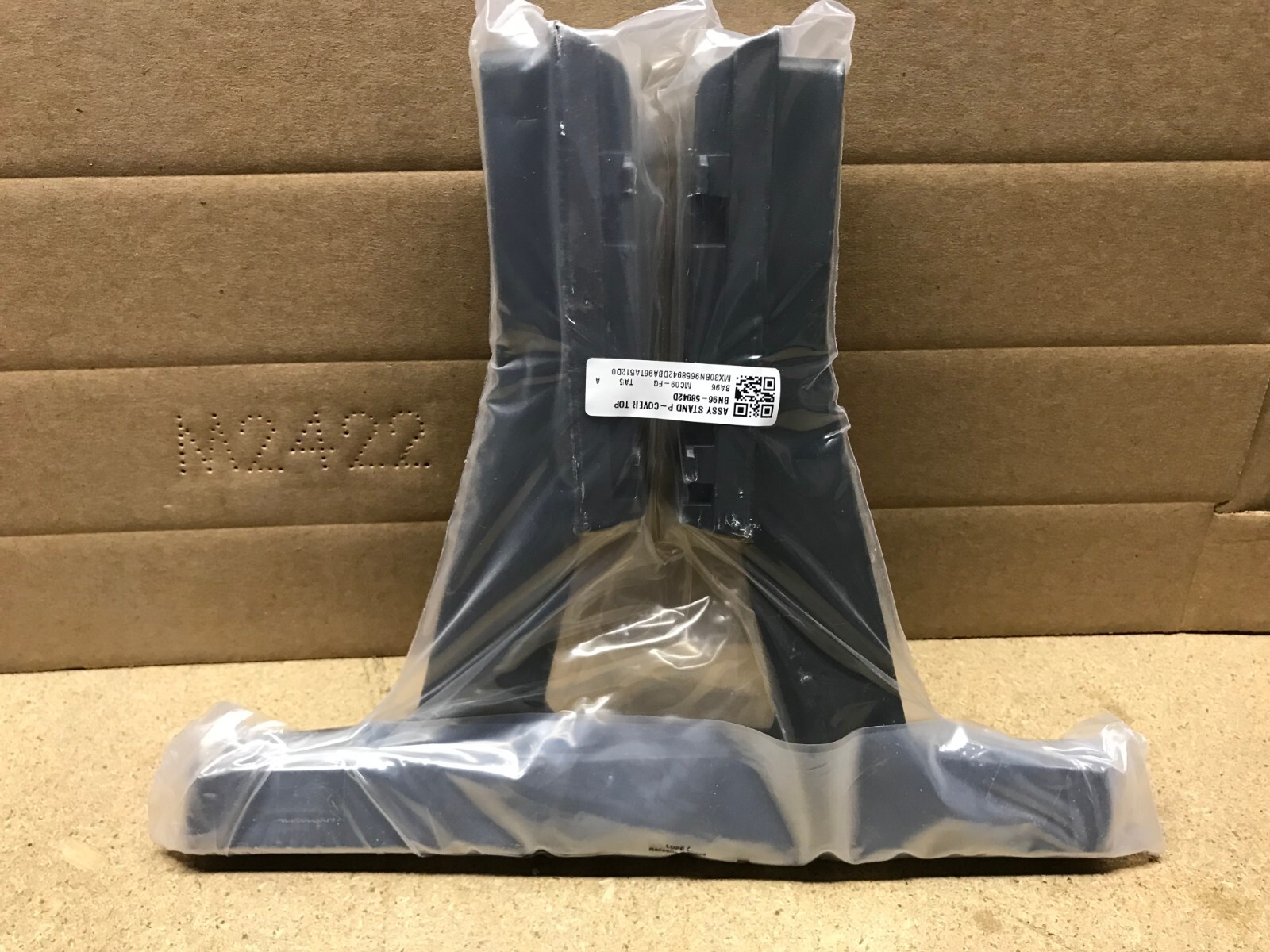 Samsung UN65DU7200FXZA  BN96-58942D / BN63-21124B Stand / Feet ( models listed )