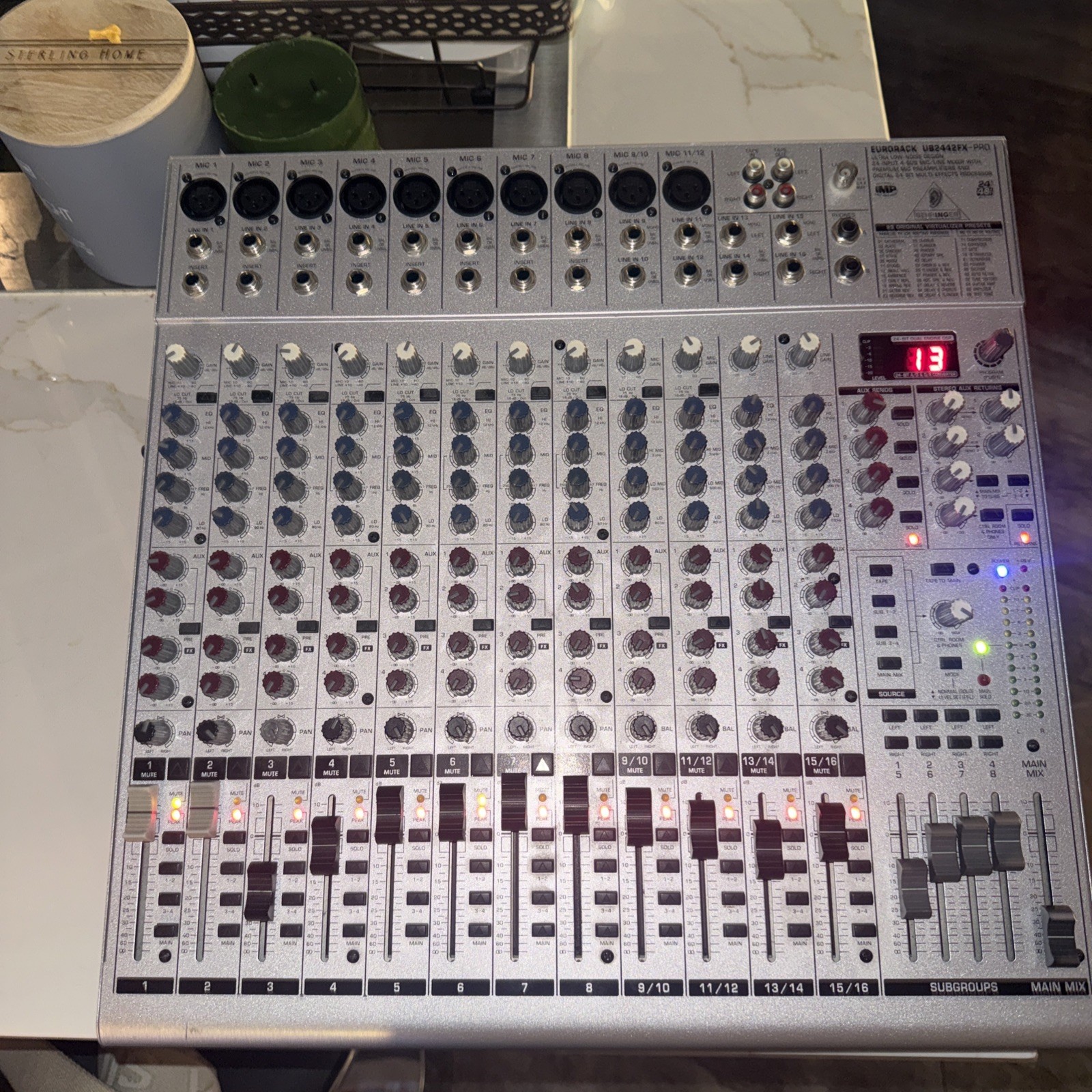 Behringer Eurorack UB2442FX-PRO 24 Input / Line Mixer 24 Bit Multi-FX Processor