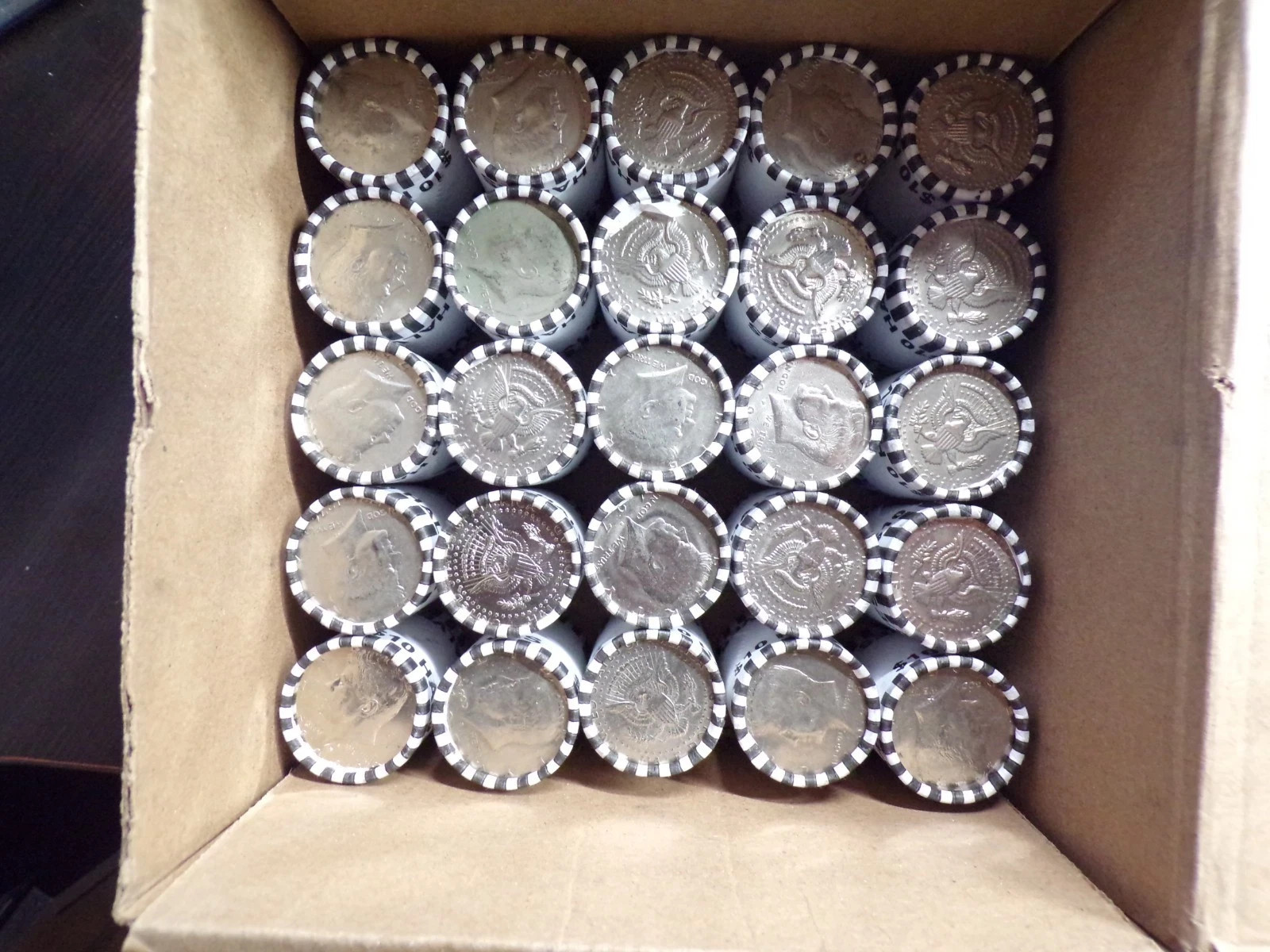 Kennedy Half Dollar Unsearched Bank Rolls! 20 COIN ROLL! Look for Silver++++++++