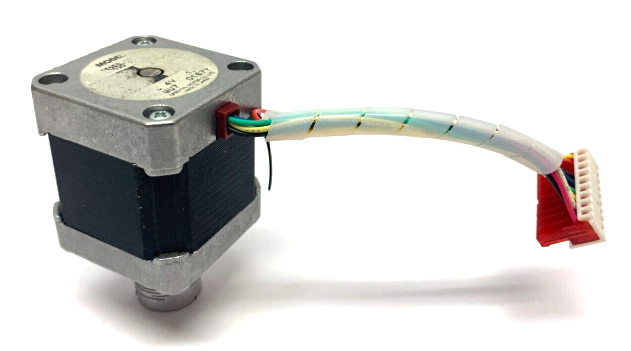 Vexta Oriental Motor C5858-9012 Stepping Motor 2-Phase 1.8 Degree Step DC 1.2A